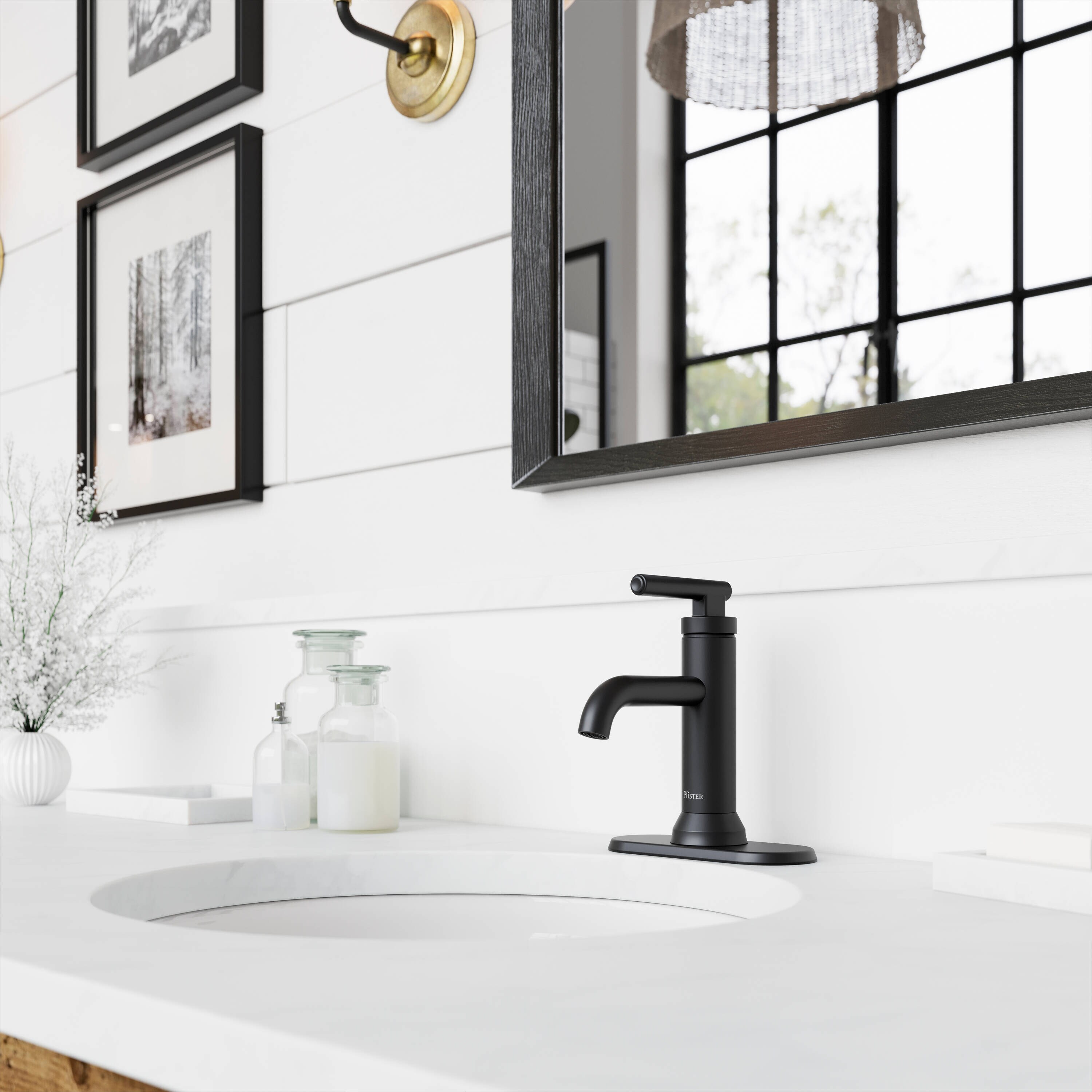 Capistrano Matte Black Single Handle Bathroom Faucet