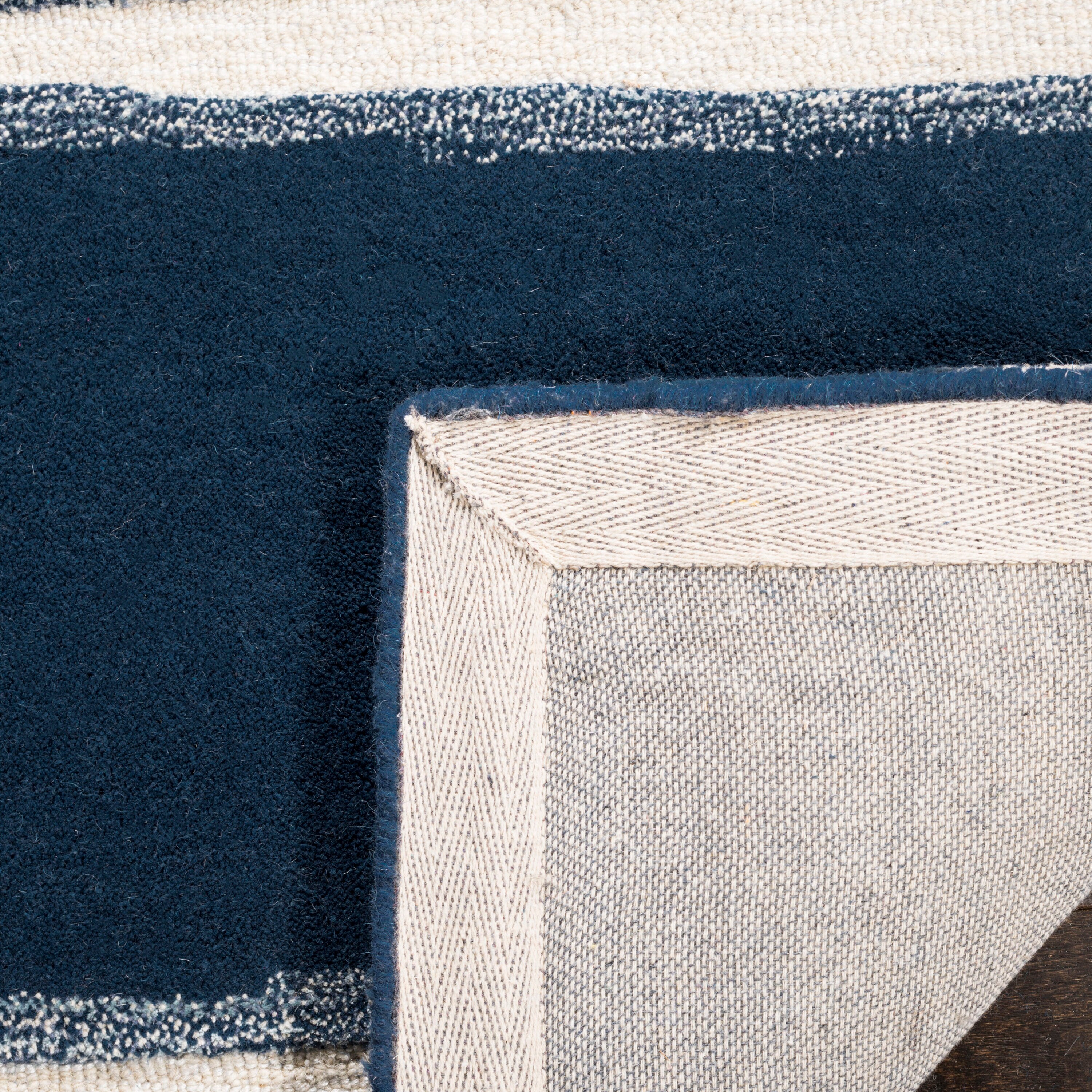 Martha Stewart MSR3617C-4 rugs - View #3