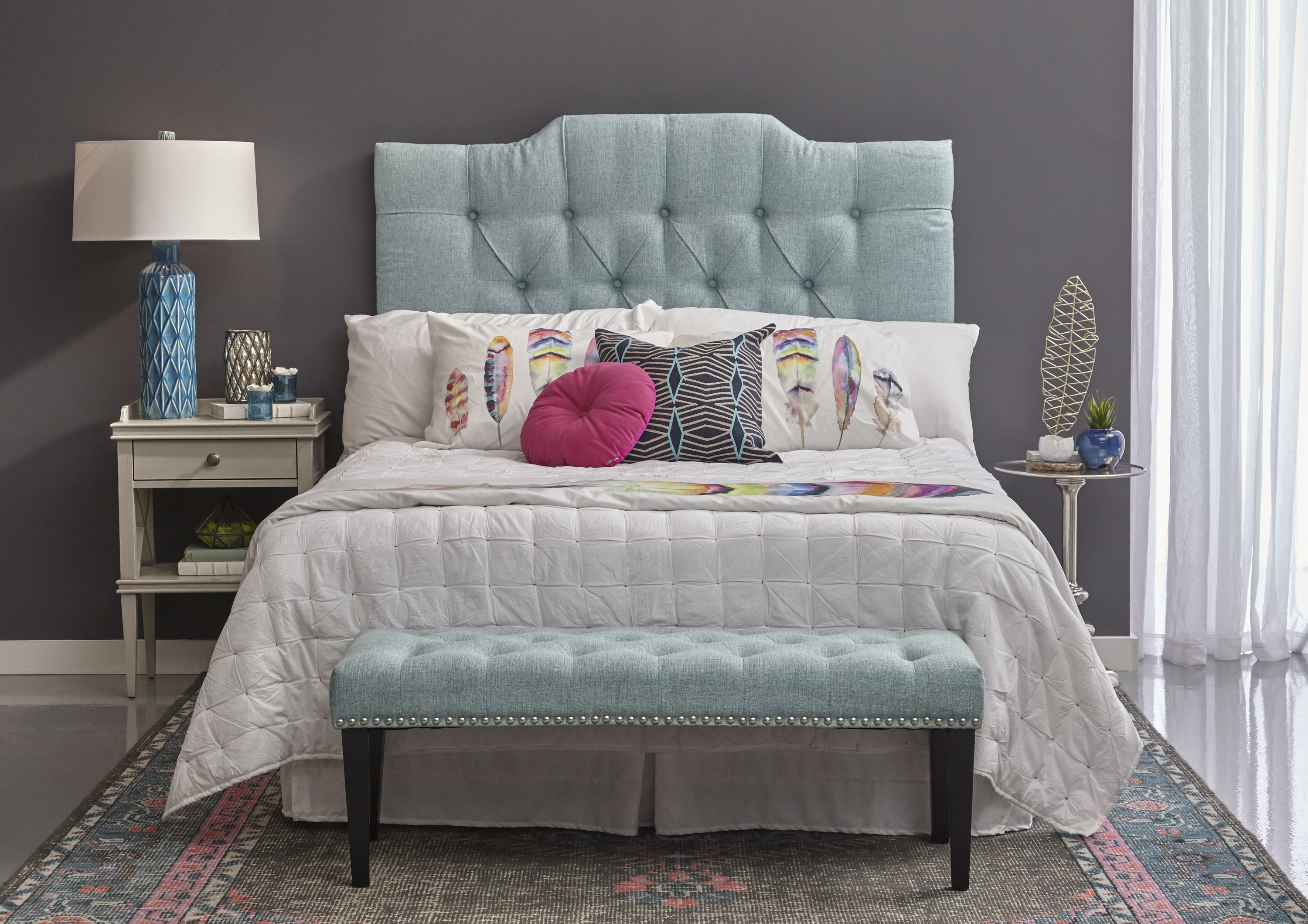 HomeFare DS-D107004-481 Casual Lunar Chambray Accent Bench 49-in x 17.75-in x 18-in
