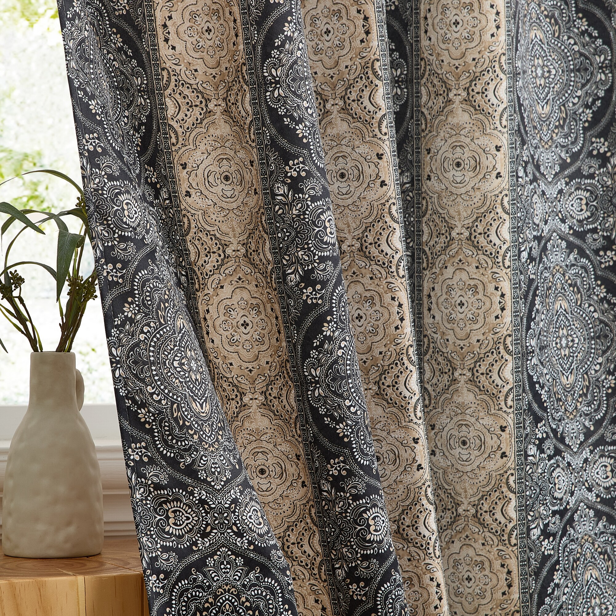 HLC.me WLLM-84-BLK curtains - View #3