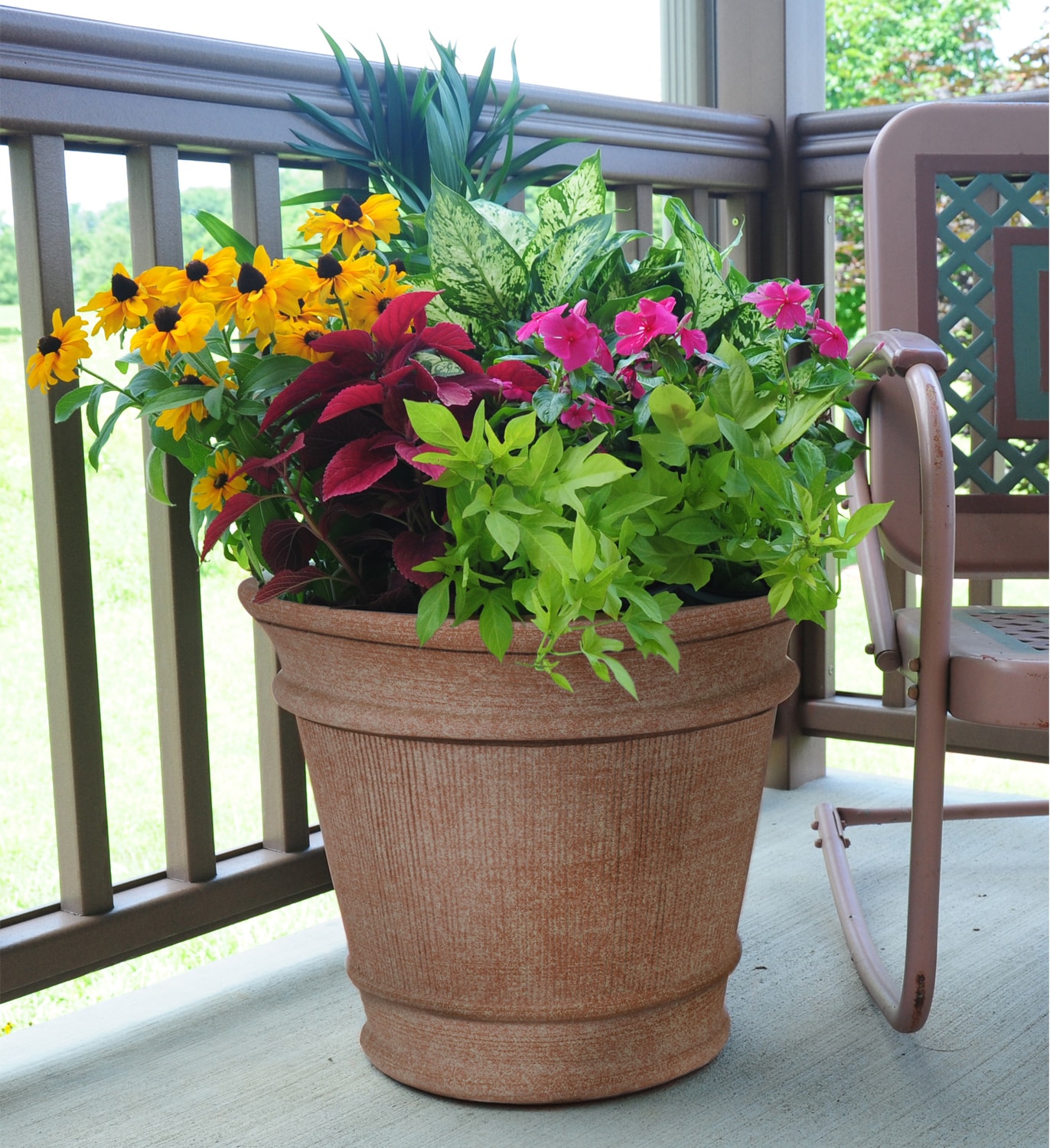 Image of a Big Pot With Design In a Lawn Of a Park-RH012108-Picxy