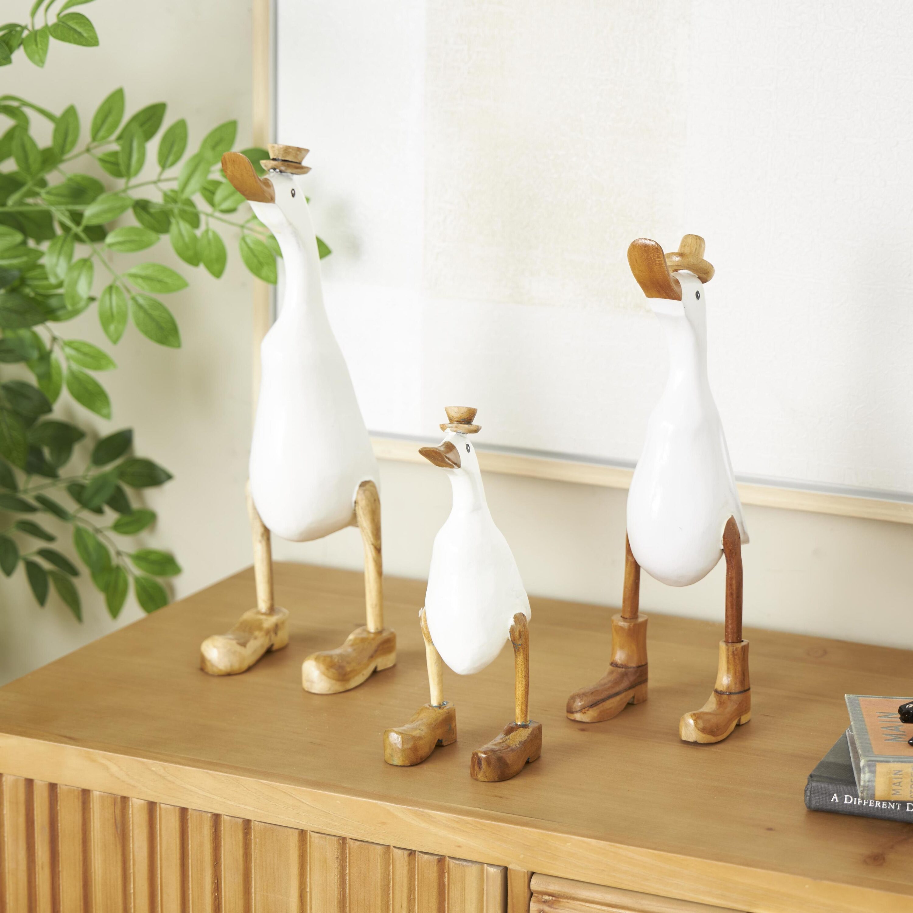 Grayson Lane 823252 3 -Pack White Wood Farmhouse Sculpture