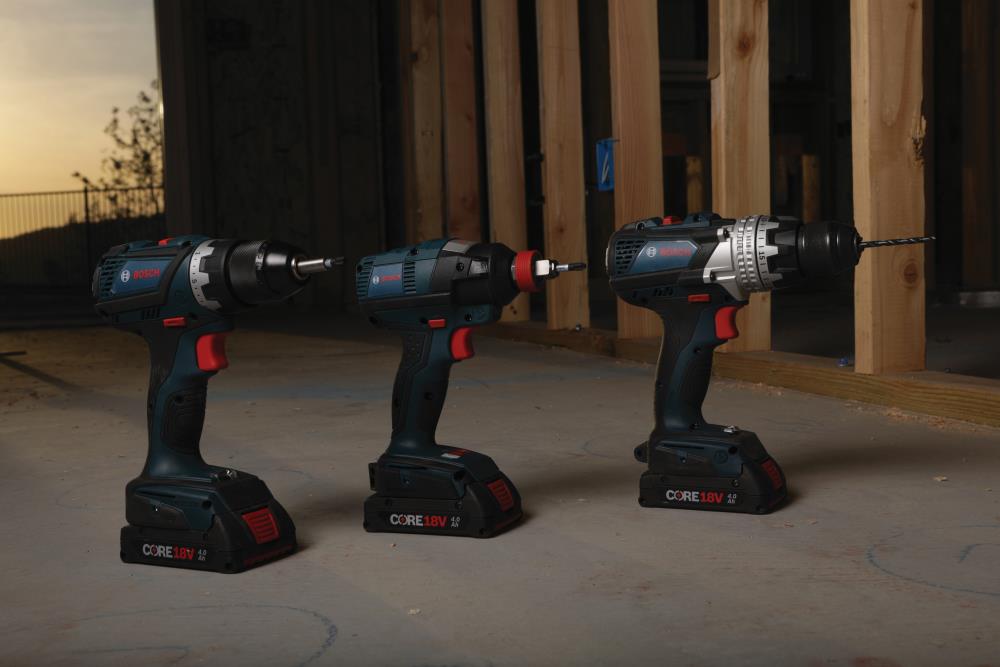Bosch 18-V 4 Amp-Hour; Lithium Battery in the Power Tool Batteries &  Chargers department at