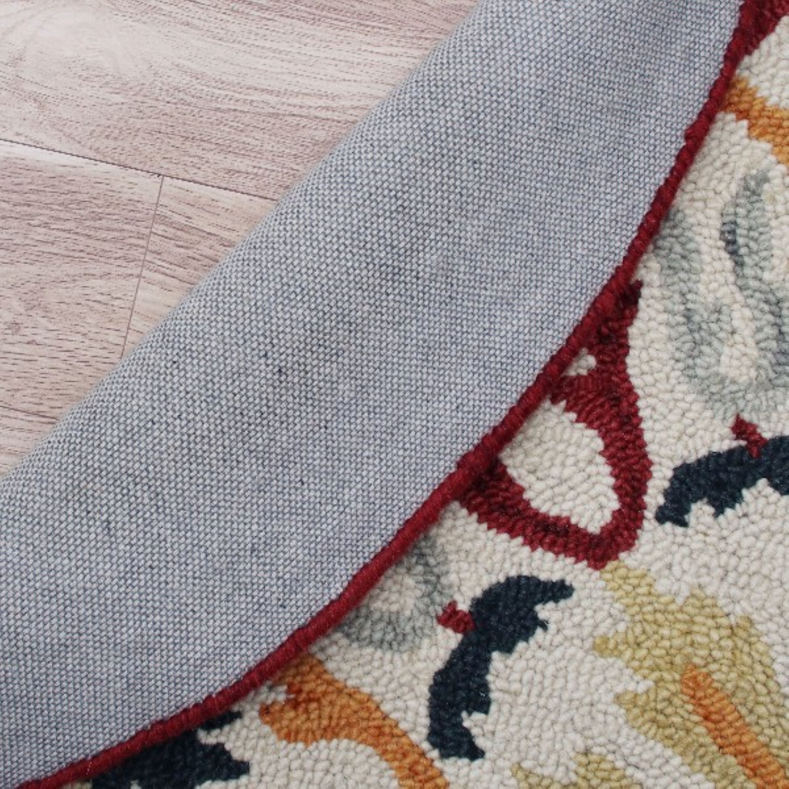 Handmade Red and Yellow Floral Wool Round Rug, 4 ft.