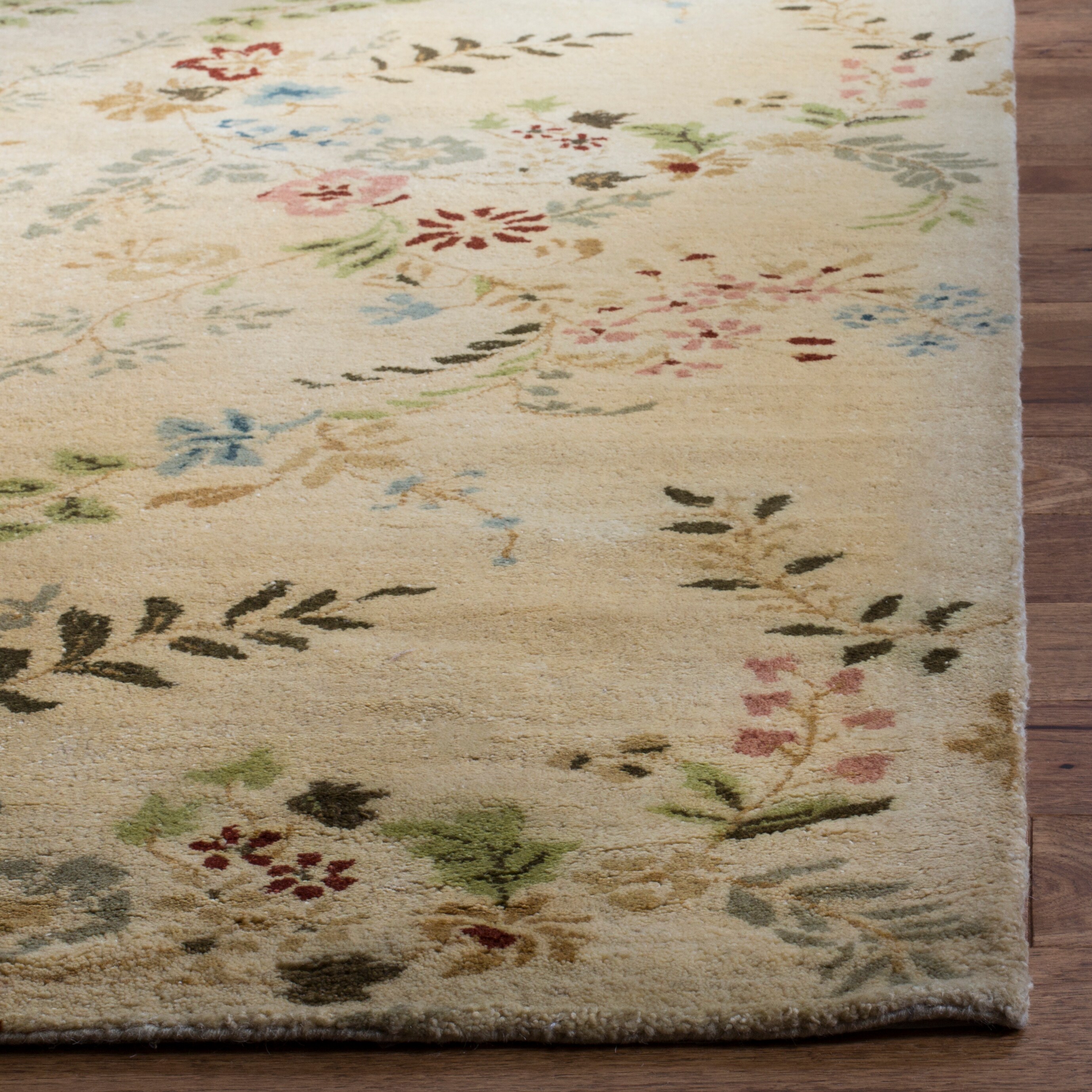 Safavieh MET986A-210 rugs - View #3