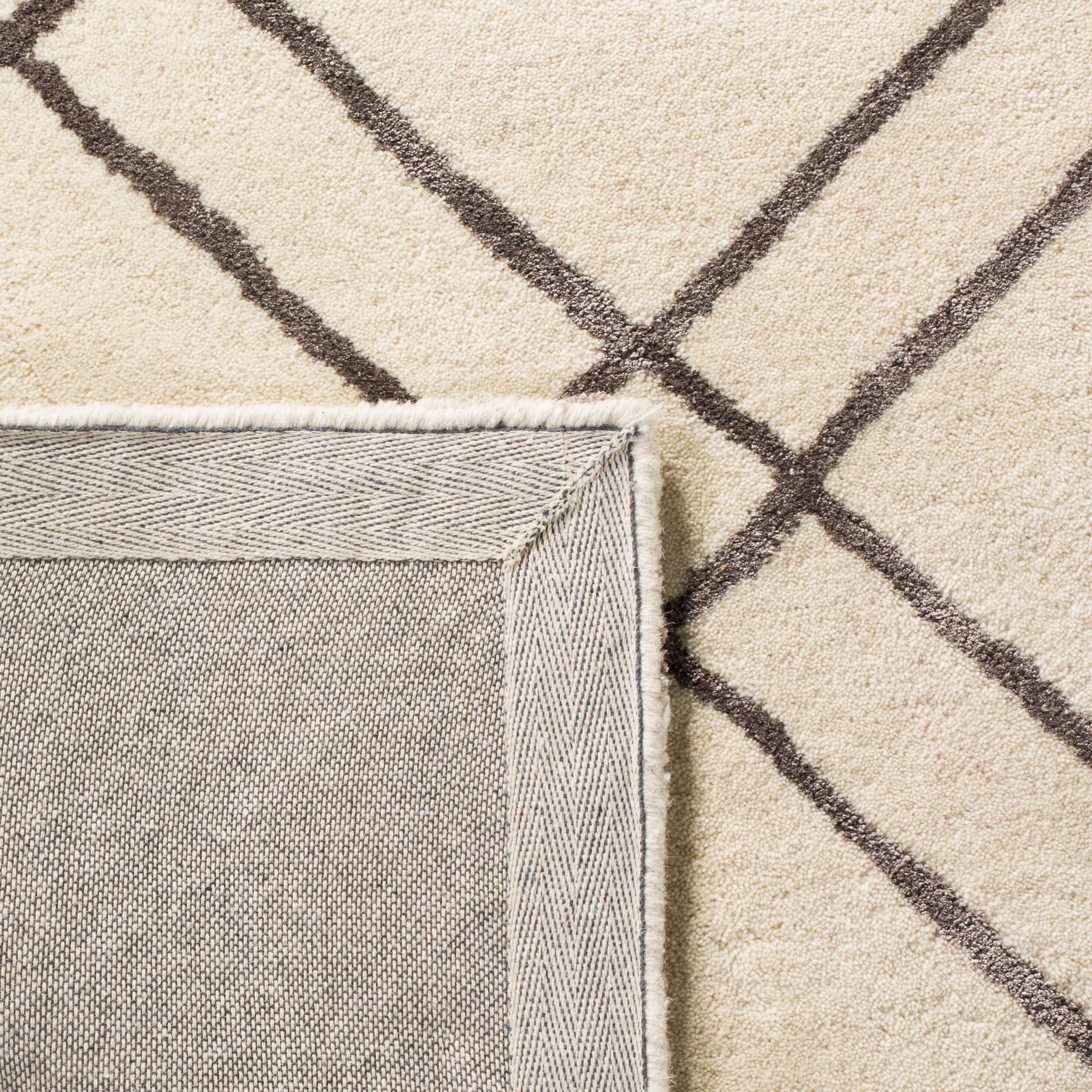 Safavieh HIM901H-4 rugs - View #4