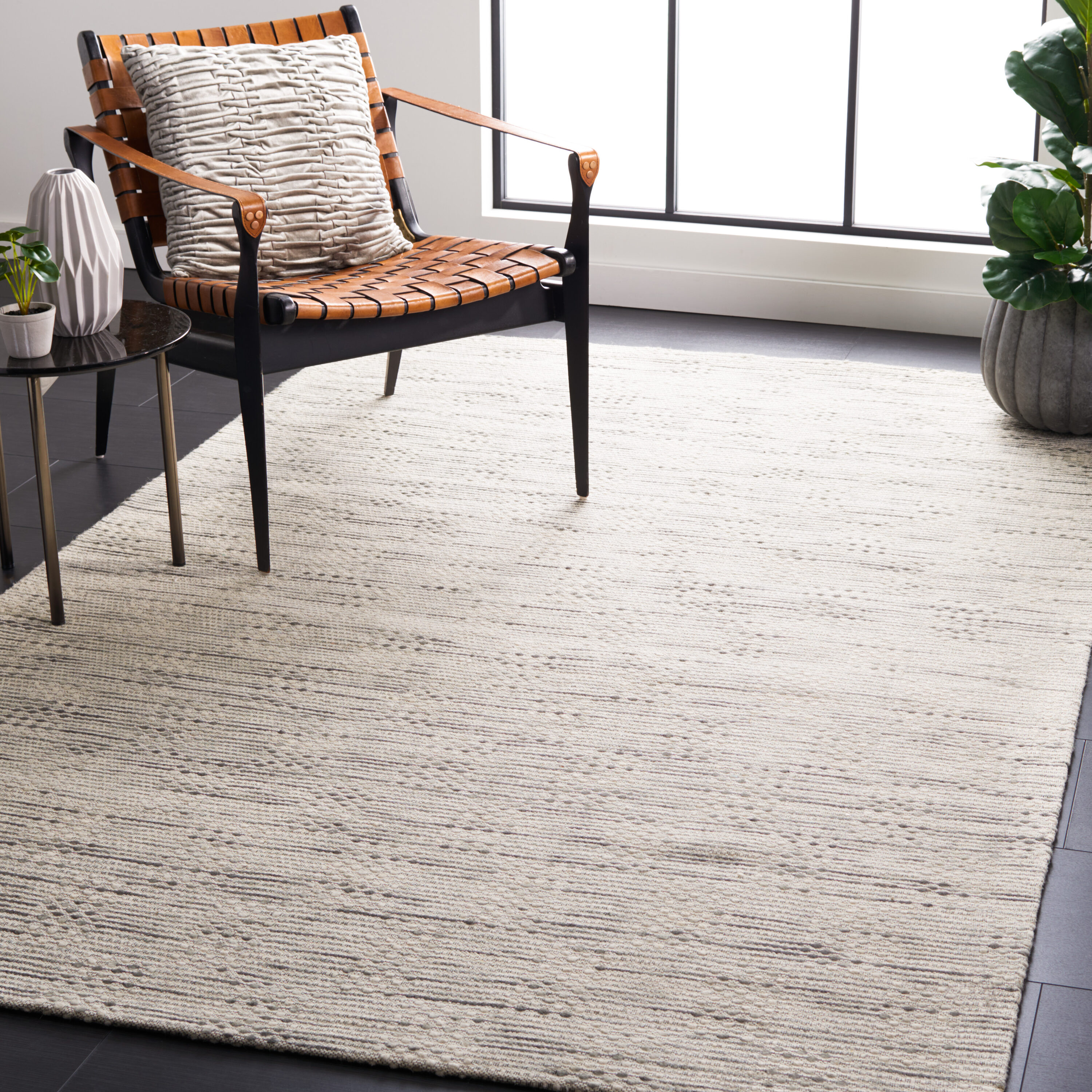  Marbella 157 Gray/Beige Contemporary 4ft x 6ft Small Rectangle Rug