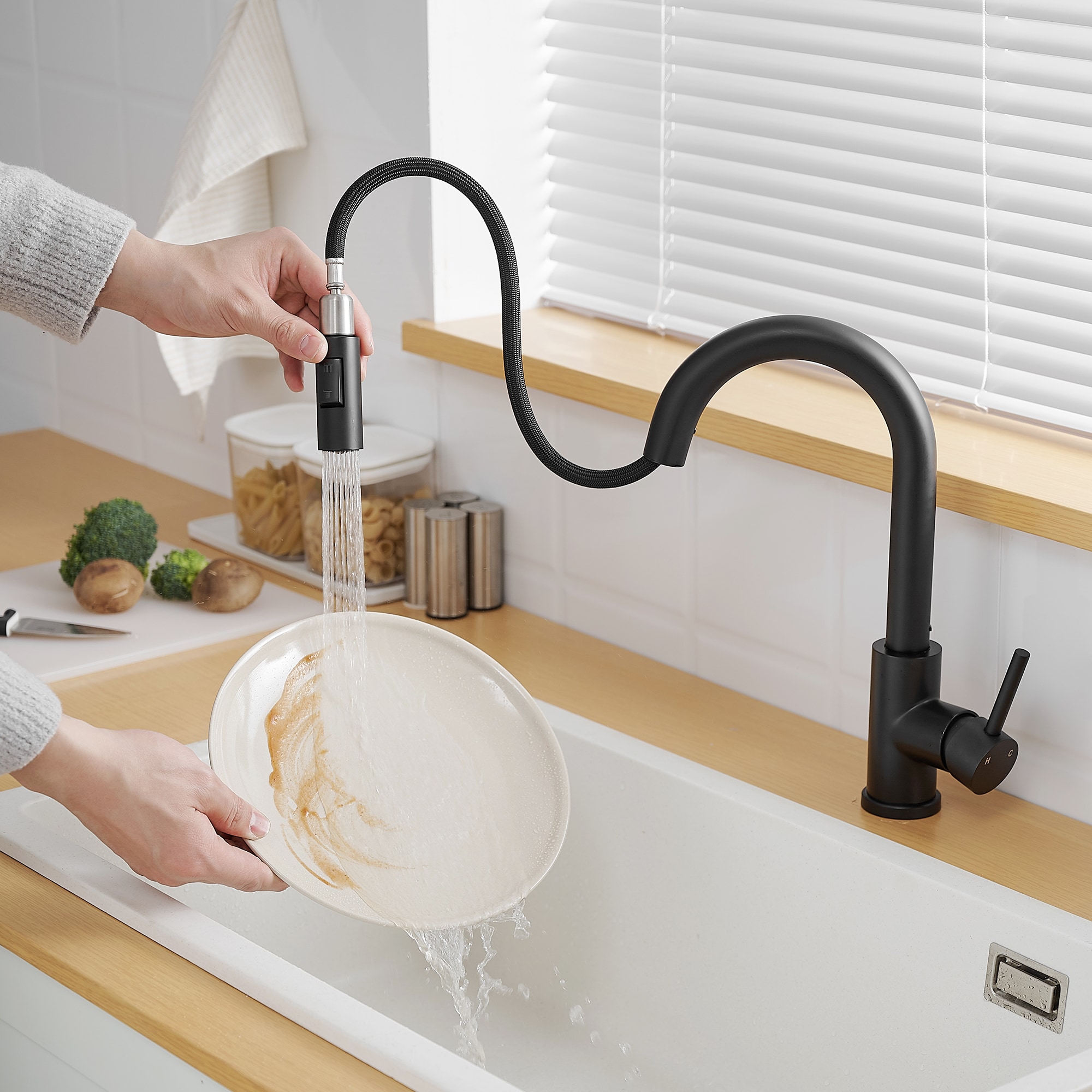 Clihome DG-KF03MB Kitchen-Faucets - View #9
