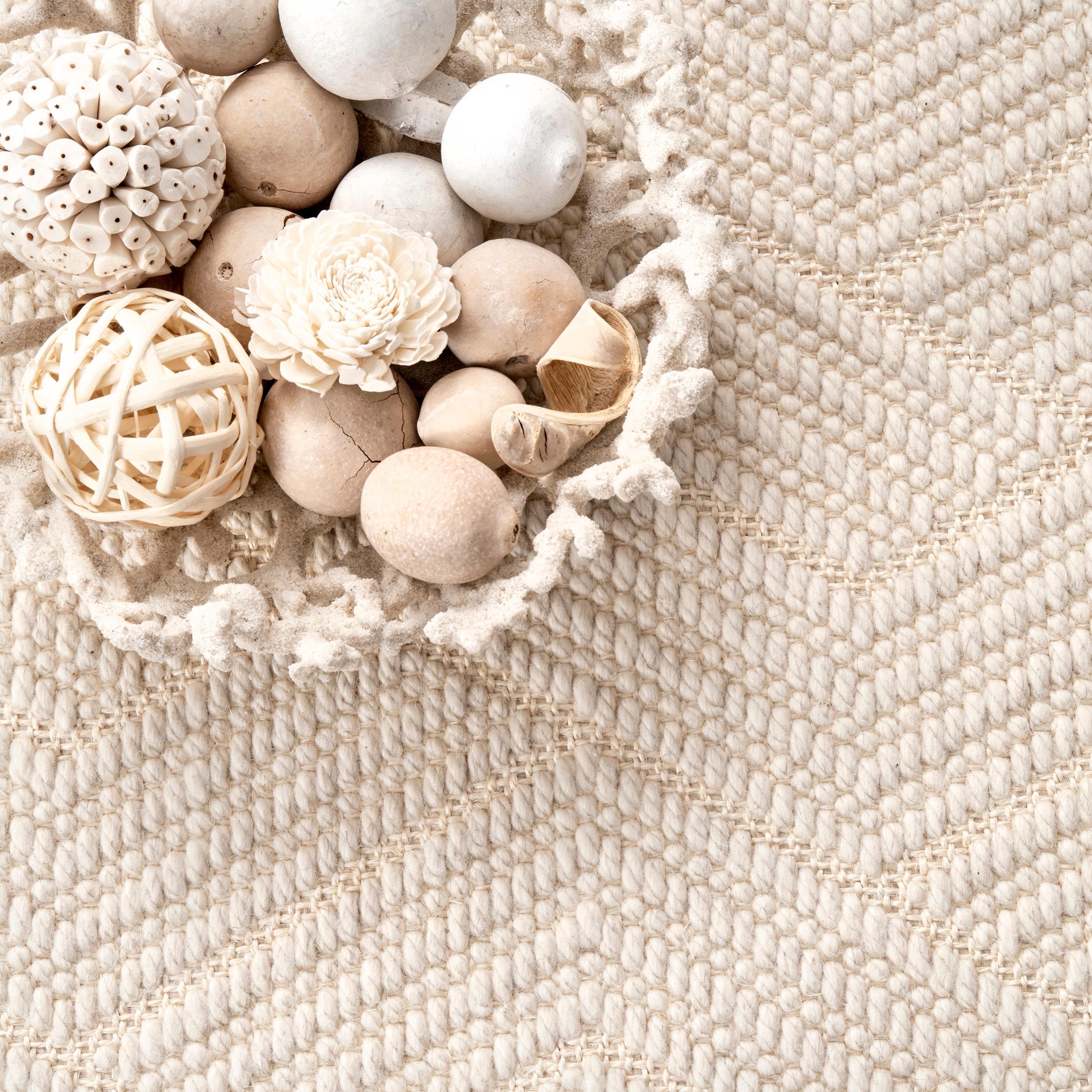 Nuloom Suzanne Solid 8x10 Wool Indoor Area Rug for Living Room Bedroom Dining Room Kitchen, Cream/Ivory
