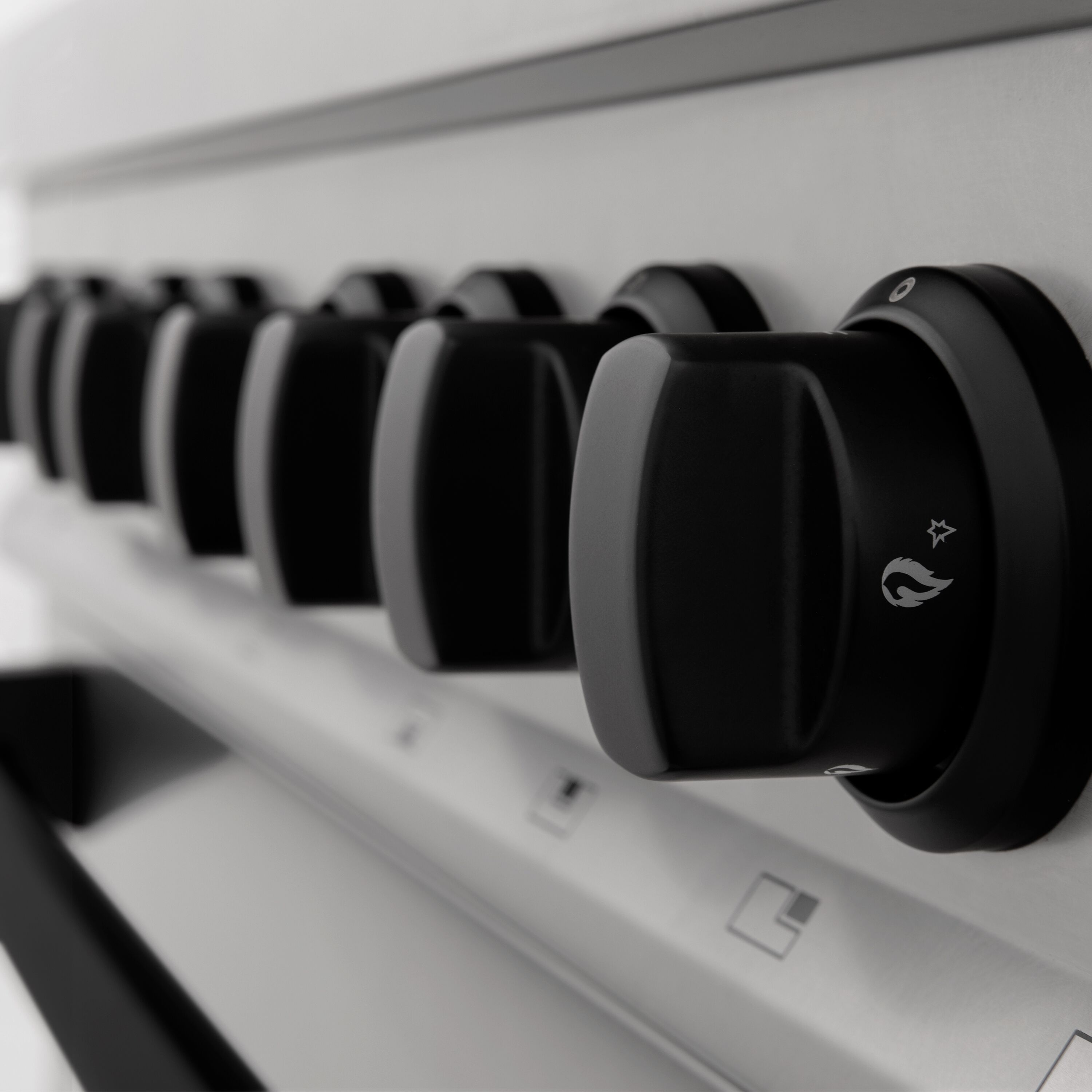 ZLINE KITCHEN & BATH RAZ-30-MB Dual-Fuel-Ranges - View #4