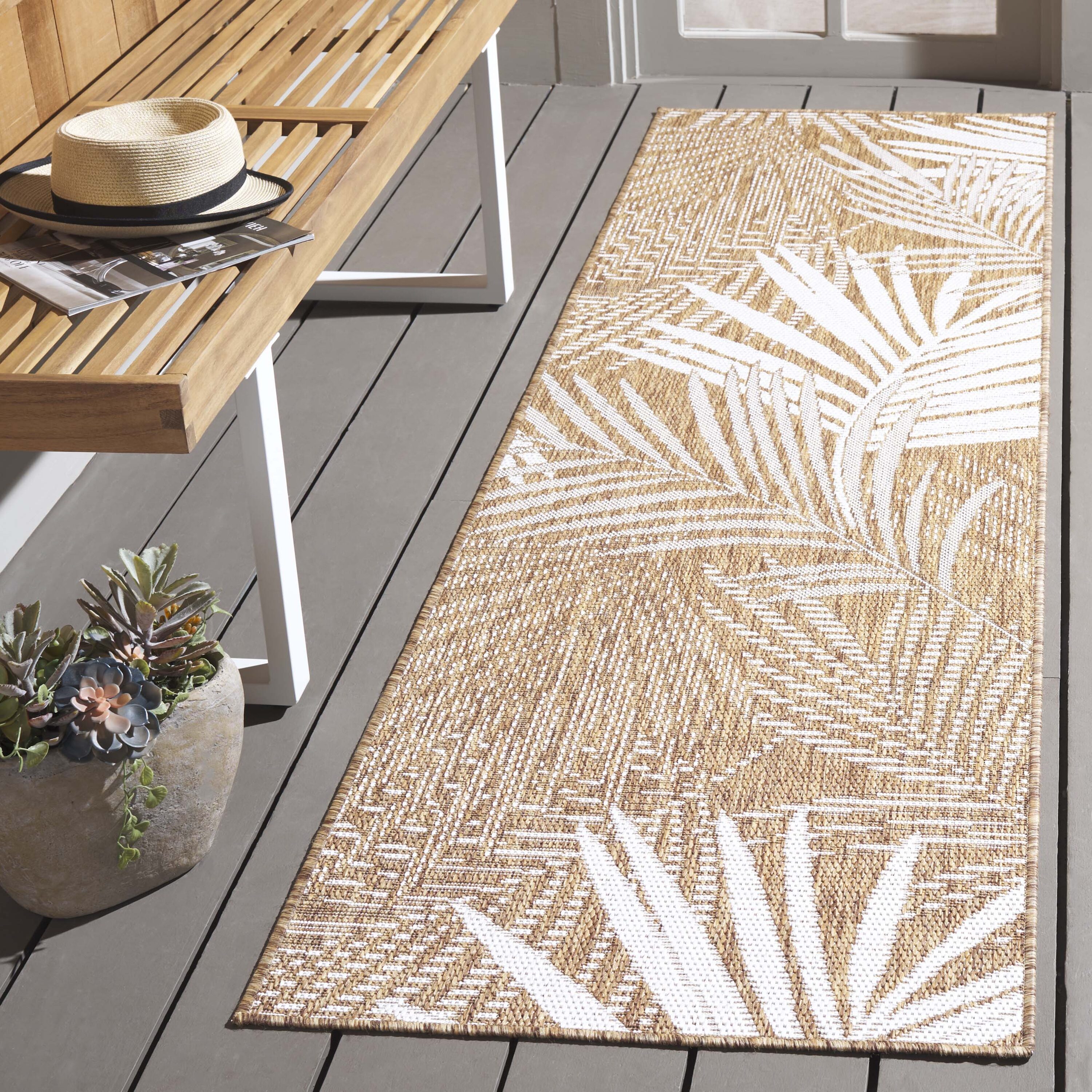 Beach House 264T Brown/Ivory 2ft-2in x 6ft Runner Rug