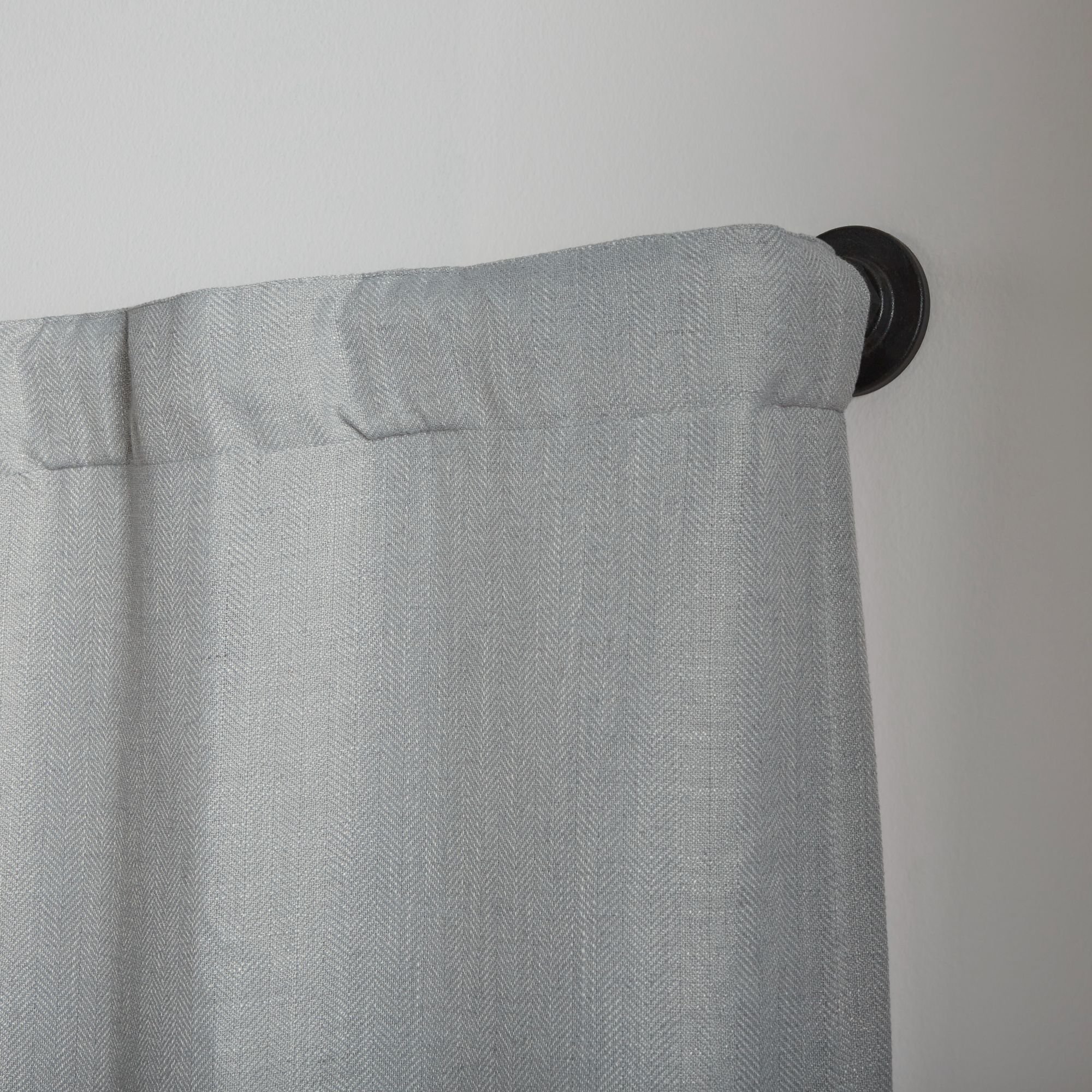 Adjustable Single Curtain Rod