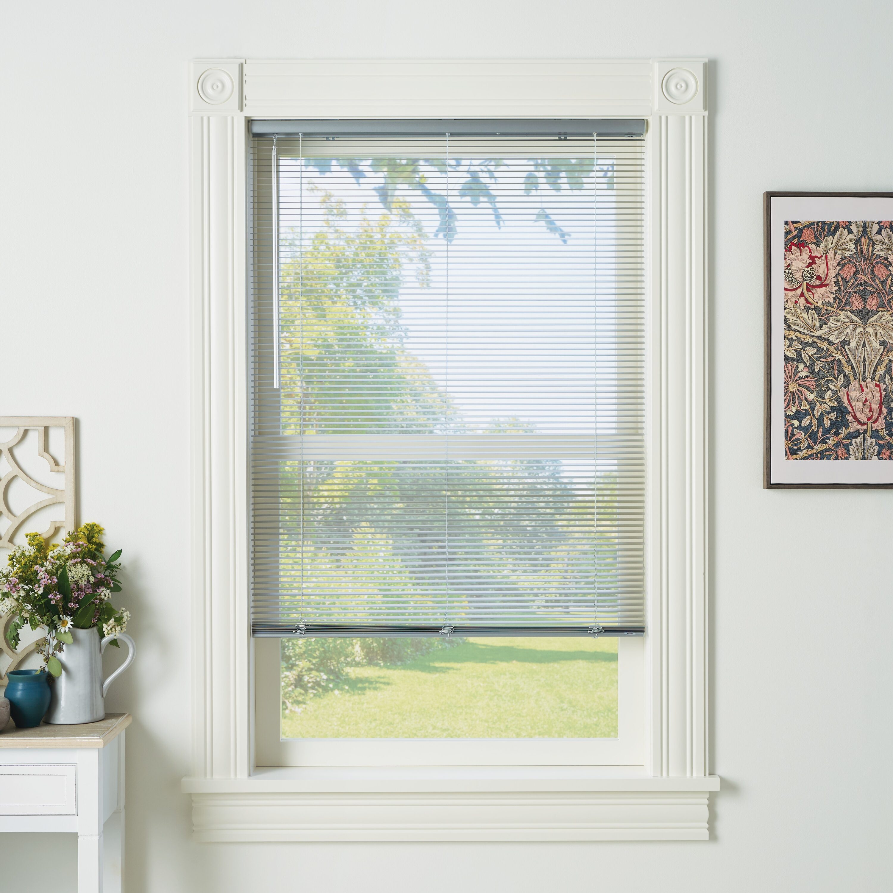 Bali Custom Lightblocker Micro Aluminum Mini-blinds