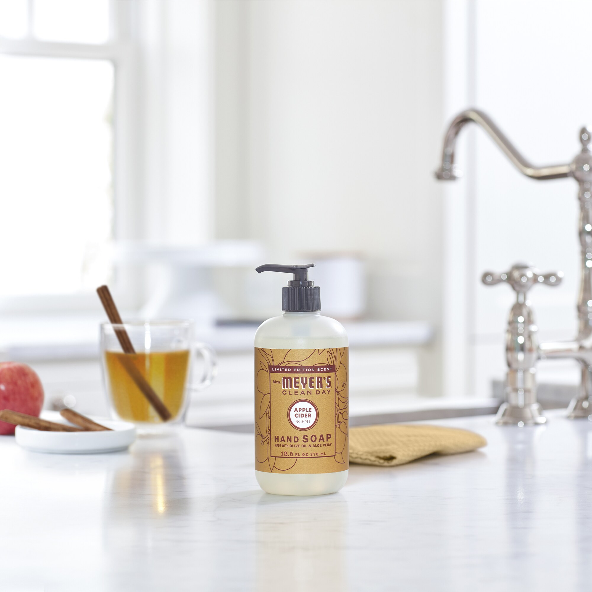 MRS MEYERS CLEAN DAY 670747 Hand-Soap-And-Sanitizers - View #2