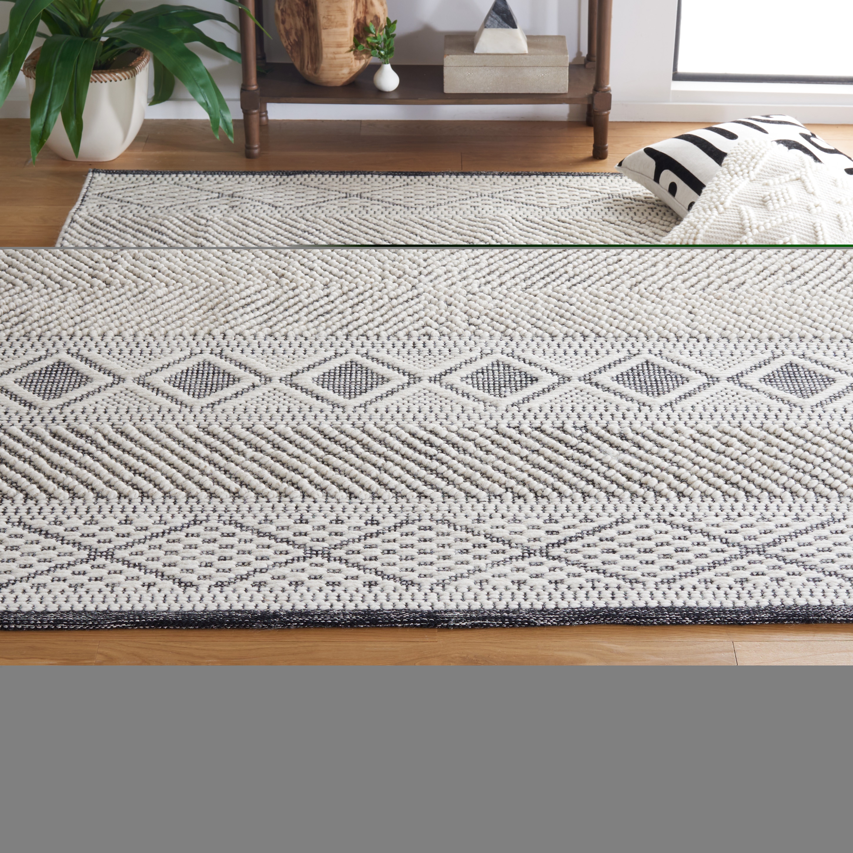  Vermont 158 Ivory/Black Bohemian 5ft x 8ft Rectangle Rug