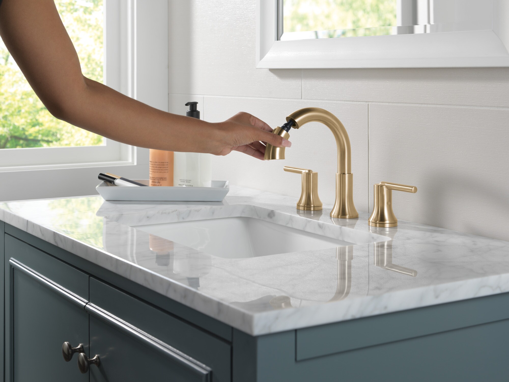 Delta 3559-CZPD-DST Lavatory-Faucets - View #10