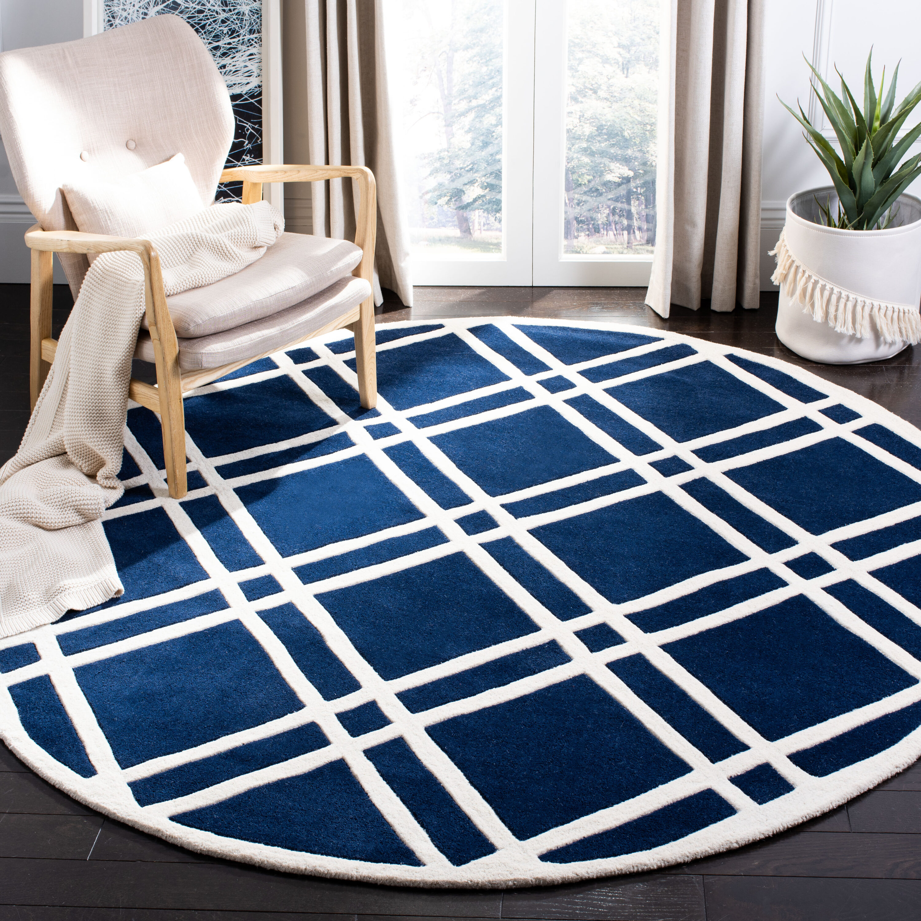  Chatham 740 Dark Blue/Ivory Contemporary 7ft x 7ft Round Rug