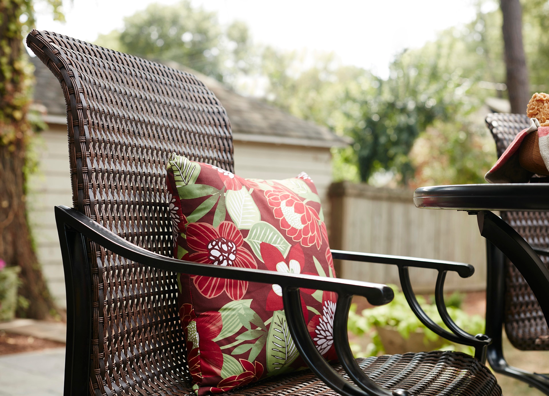 Lowes outdoor best sale bar stools