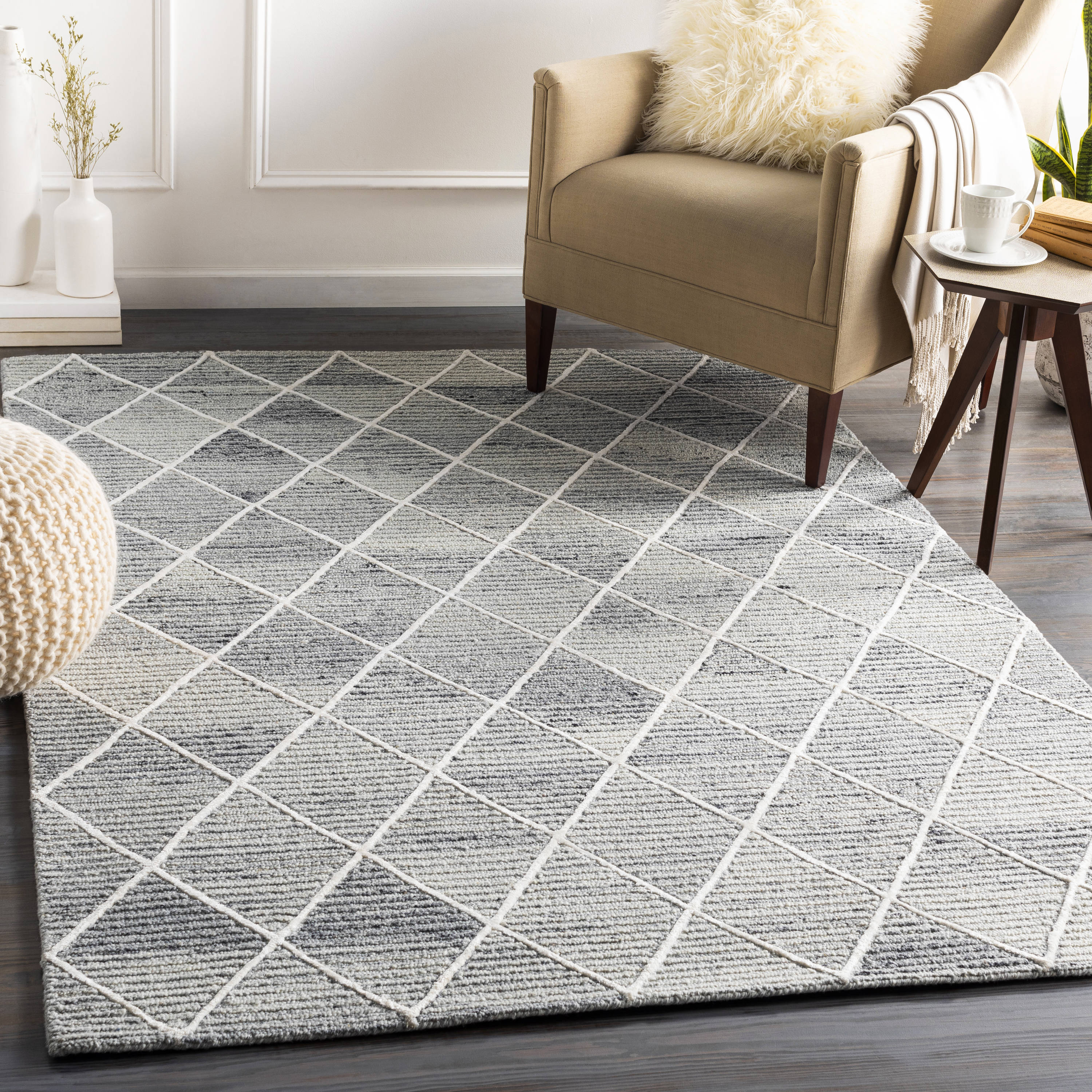 Surya EAT2302-46 rugs - View #2
