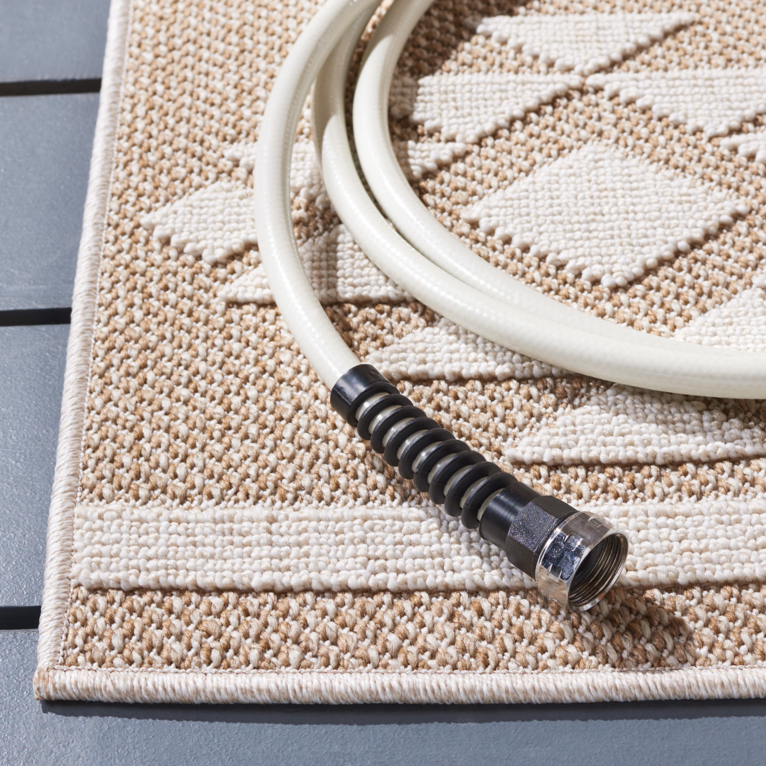 Safavieh GLB210C-4 rugs - View #3
