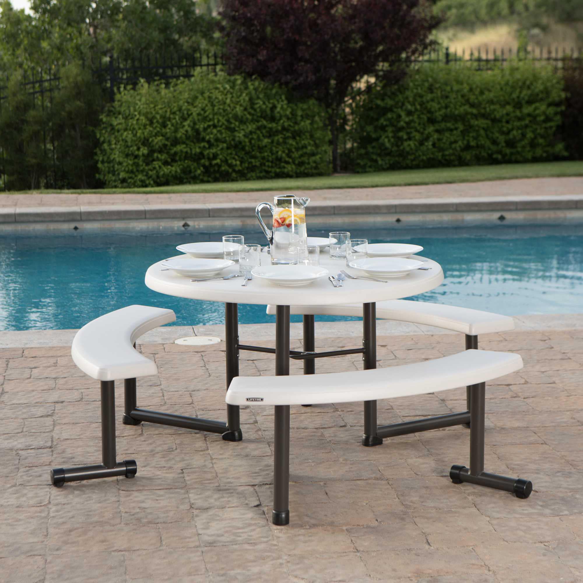 LIFETIME PRODUCTS 260205 Picnic-Tables - View #2