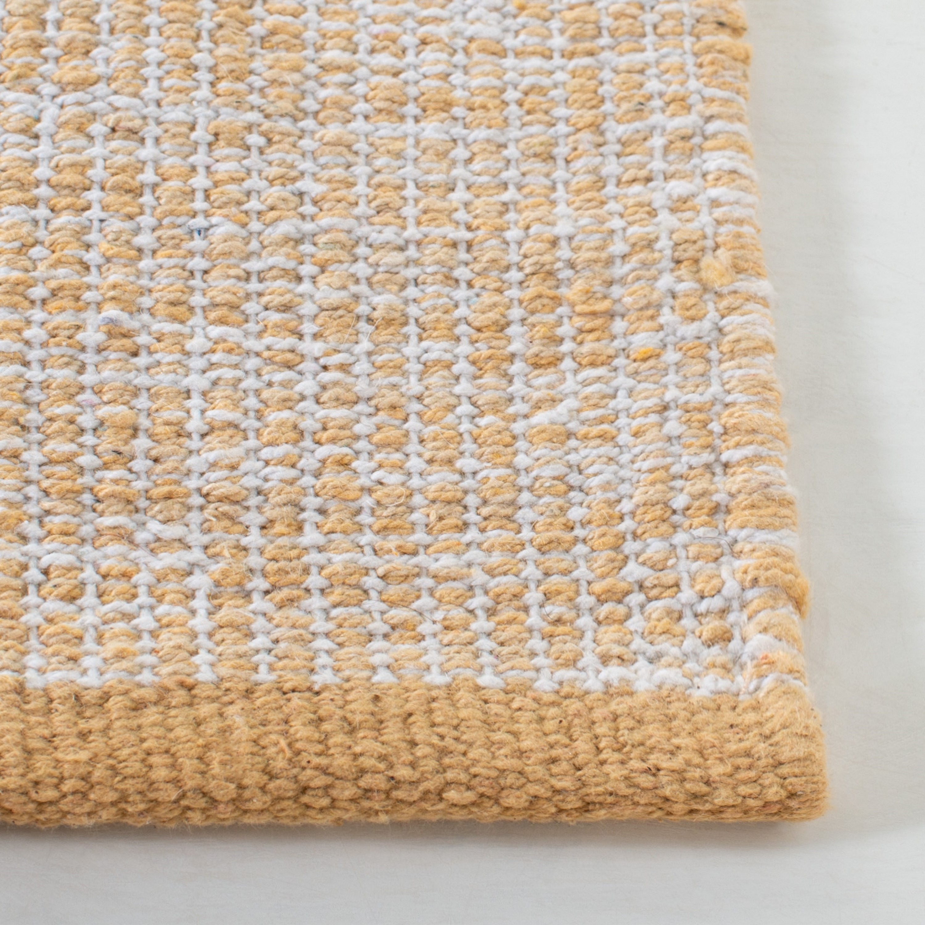 Safavieh MTK250D-9 rugs - View #3