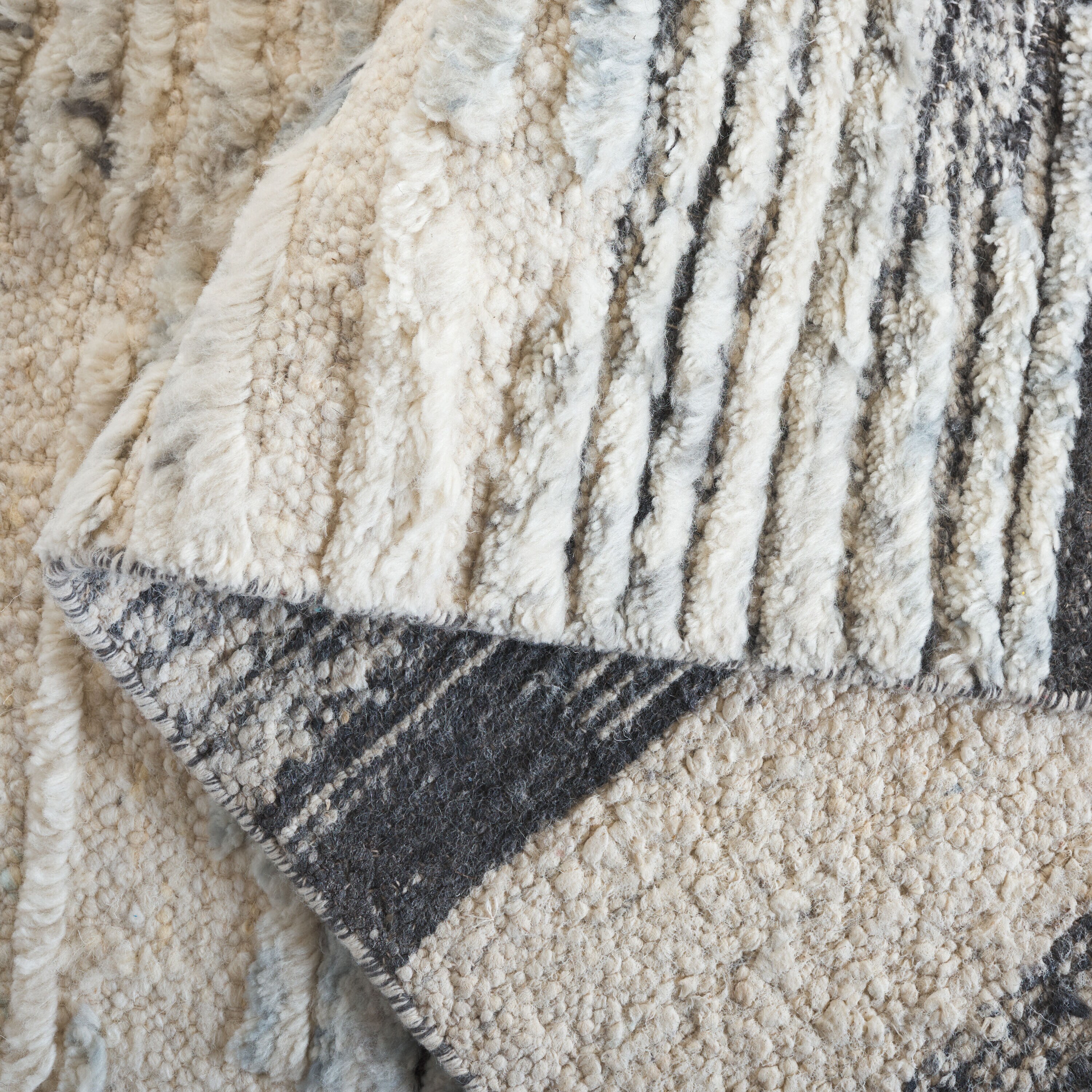 Safavieh TRI111M-9 rugs - View #6