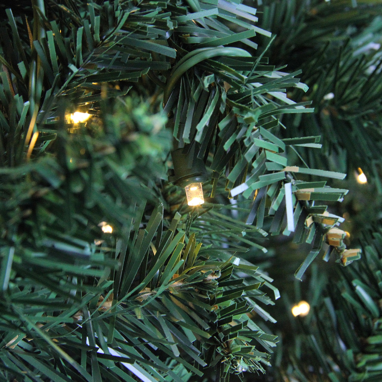 Northlight 32266417 Artificial-Christmas-Trees - View #3