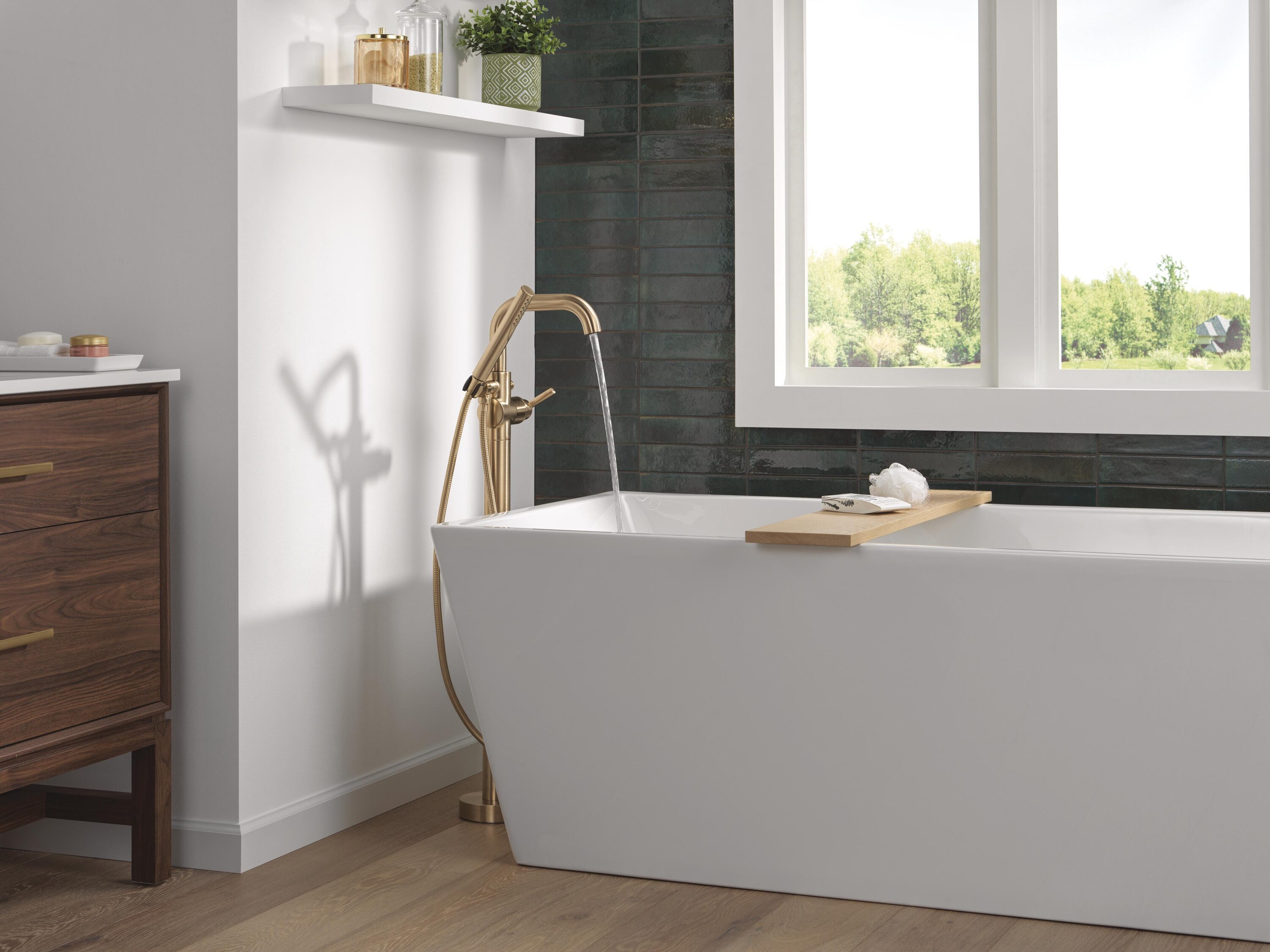 Delta T4754-CZFL Roman-Tub-Faucets - View #2