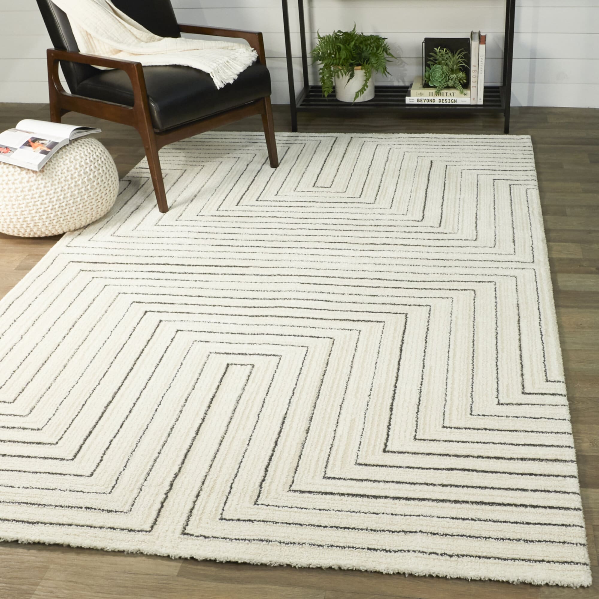 Cream Geometric Synthetic Rectangular Area Rug 6 x 9 ft