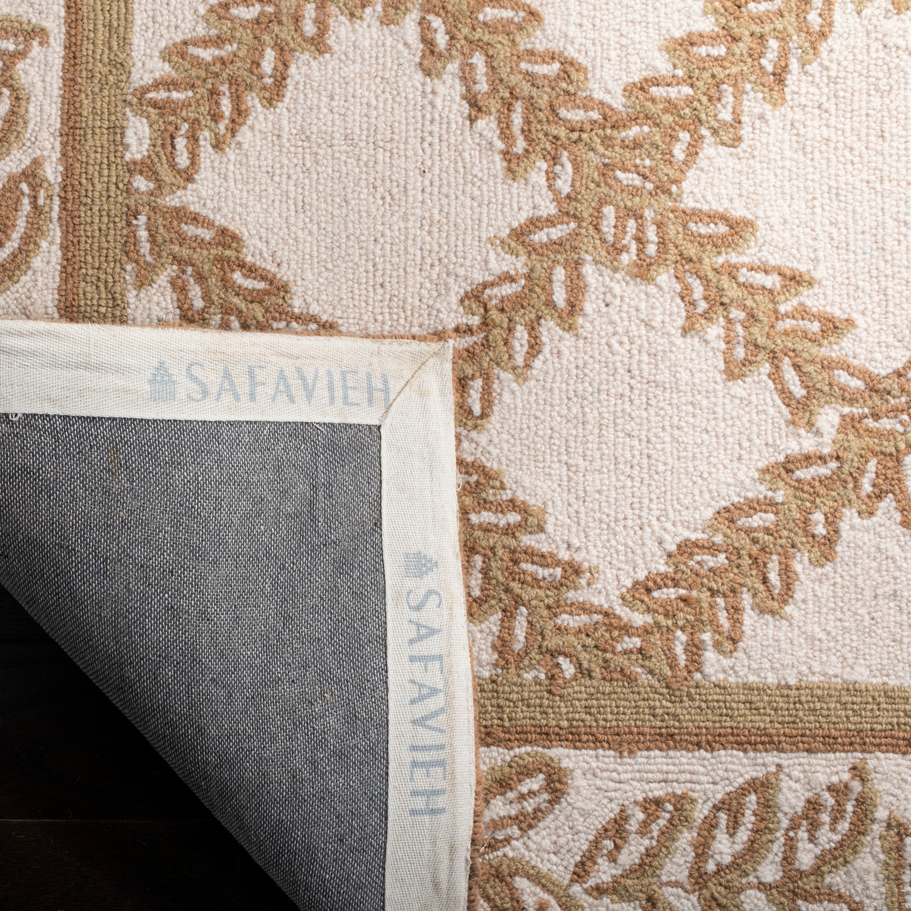 Safavieh HK230C-4 rugs - View #4
