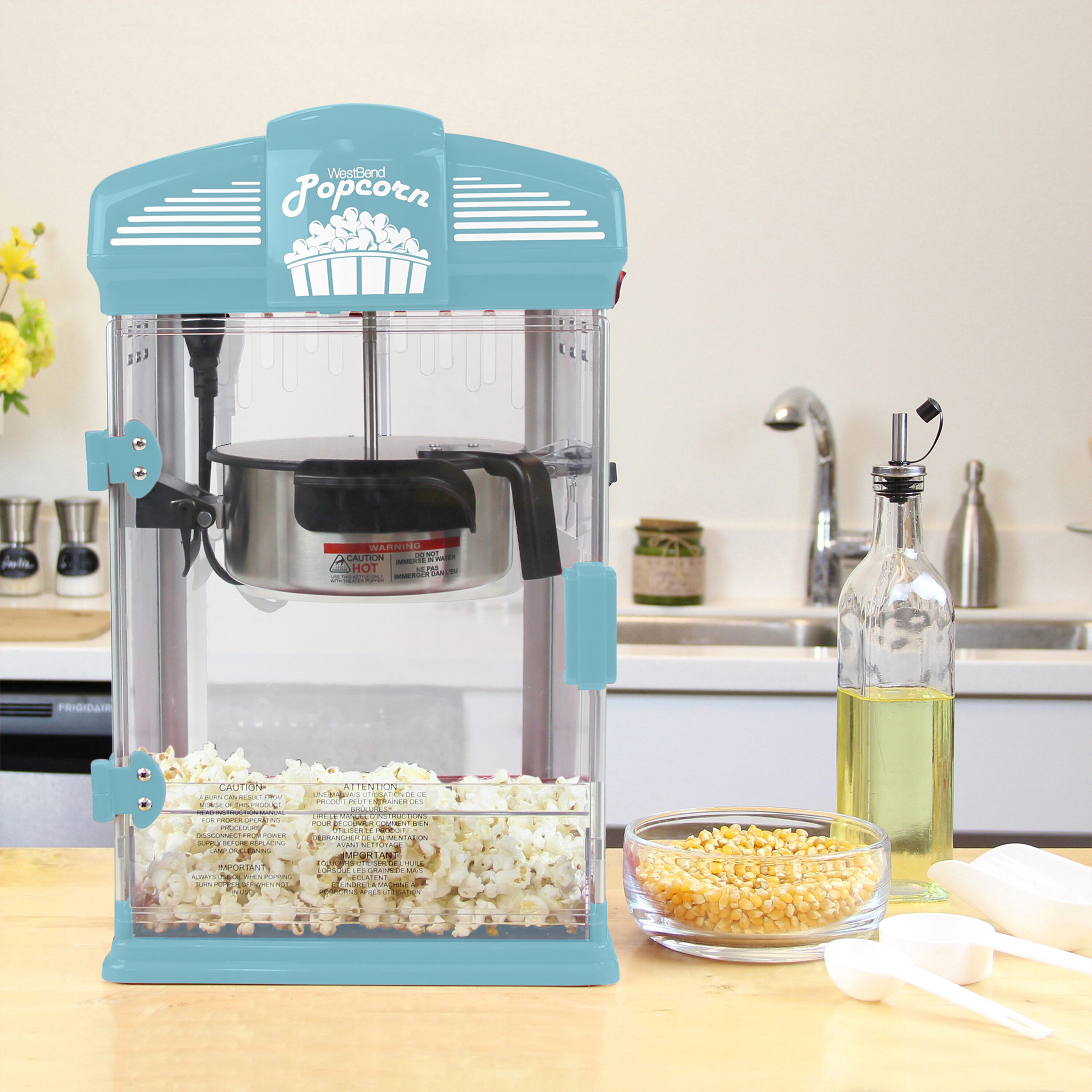 West Bend Blue Tabletop Popcorn Machine, 4 Quart Capacity, Easy to Use &  Clean, cETL Safety Listed