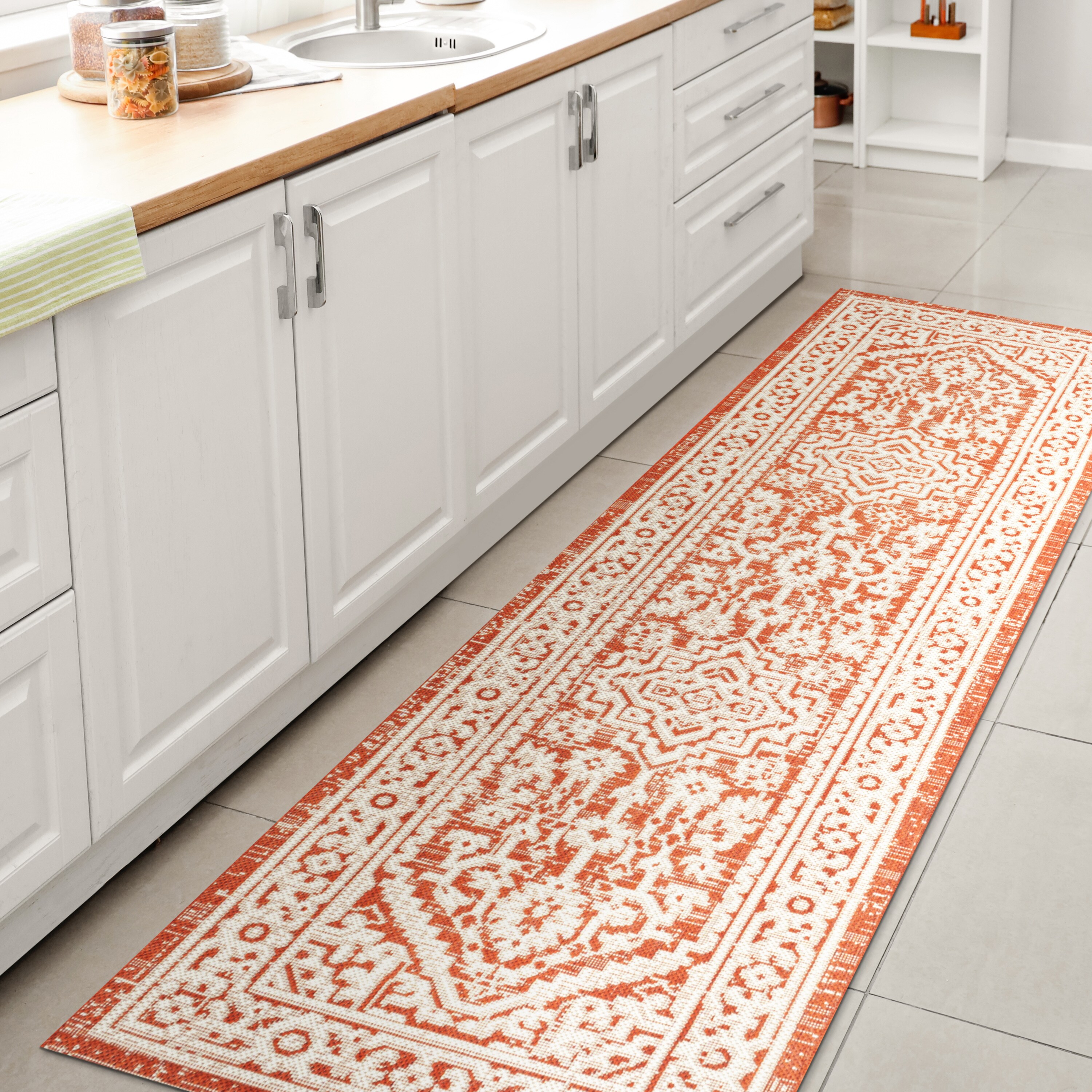 JONATHAN  Y SMB101F-28 Santa Monica Sinjuri Textured Weave 2 x 8 (ft) Loomed Polypropylene Orange/Cream Rectangular Indoor/Outdoor Border Coastal Runner rug