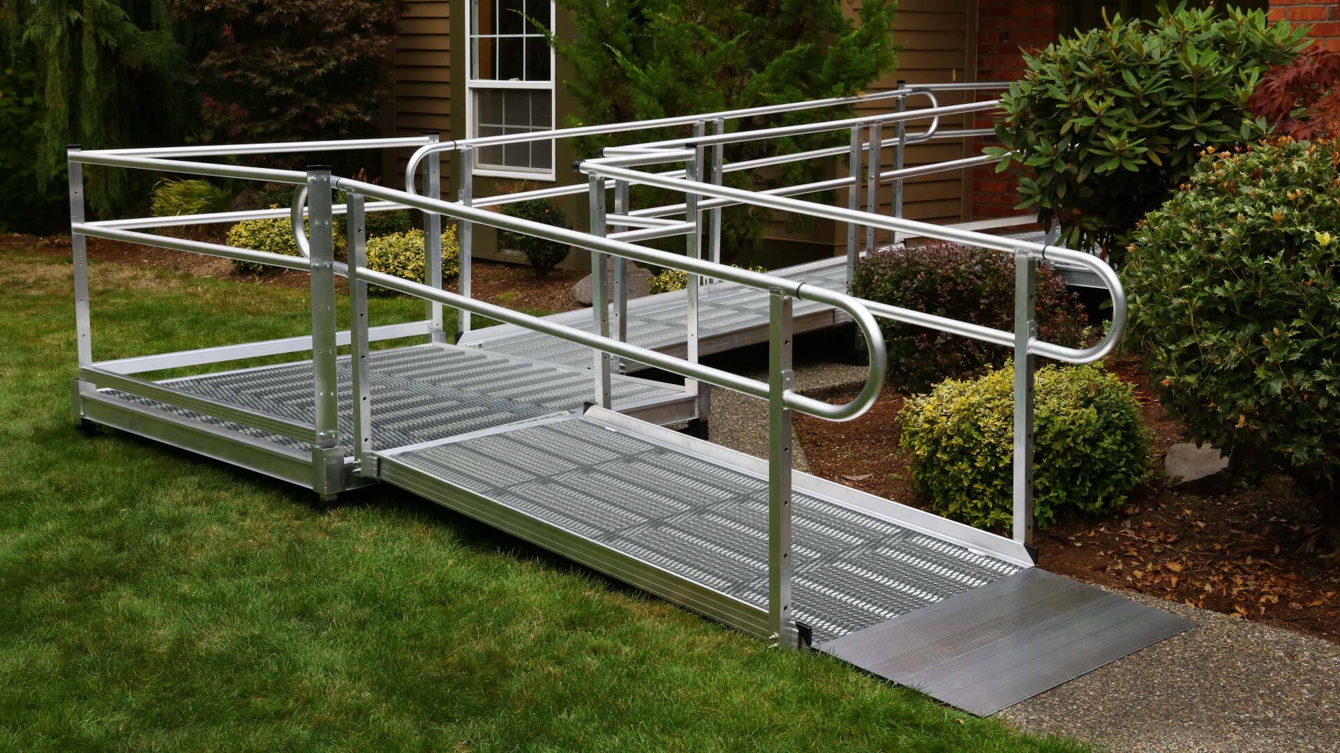 EZ-ACCESS 6-ft X 40.25-in Aluminum Modular Entryway Wheelchair Ramp In ...