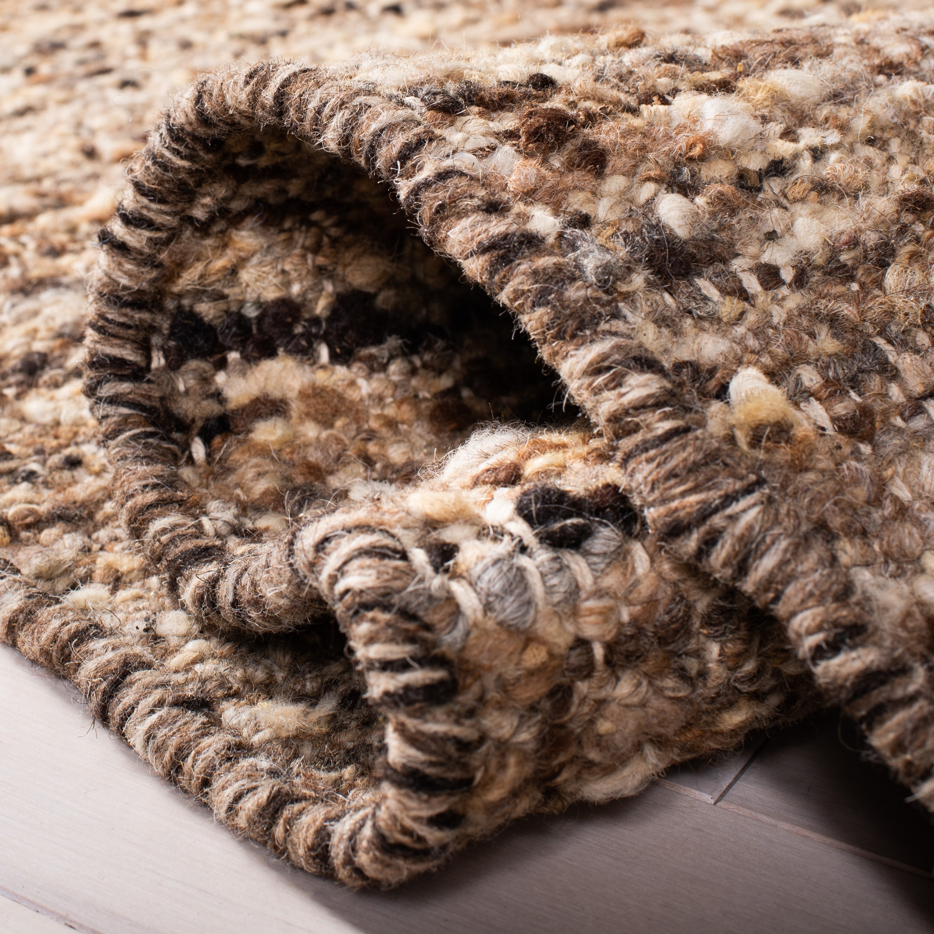 Beige and Taupe Handmade Wool Area Rug, 3' x 5'