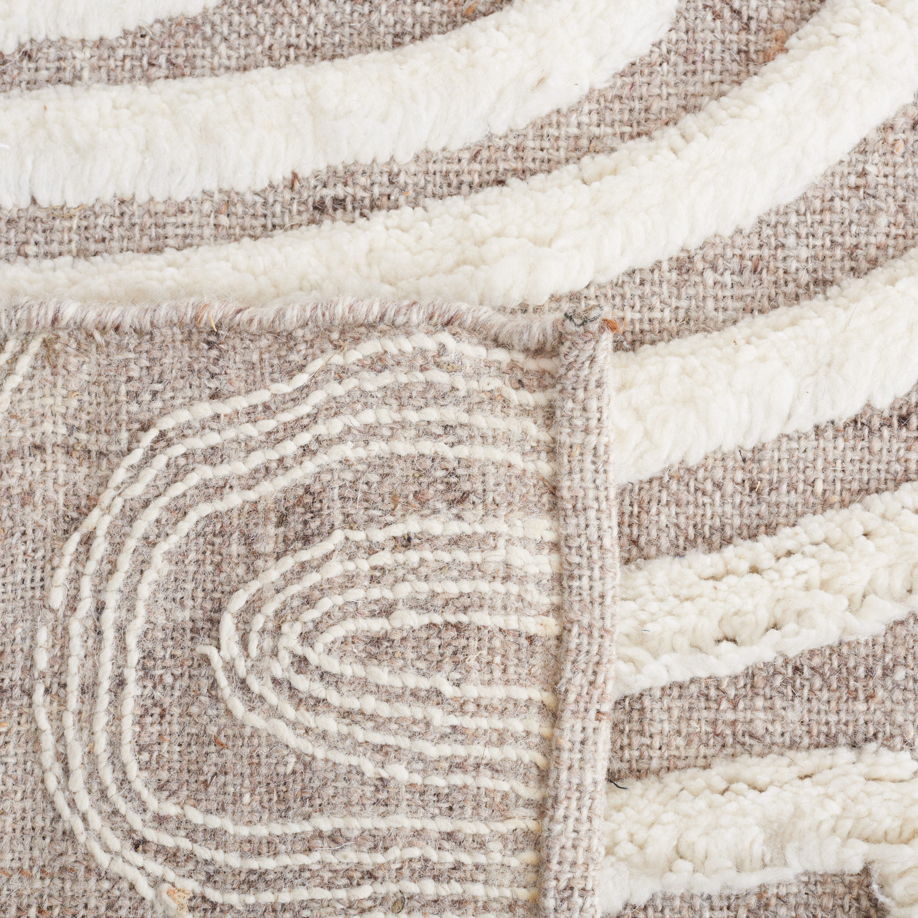 Safavieh KLM652B-5 rugs - View #3