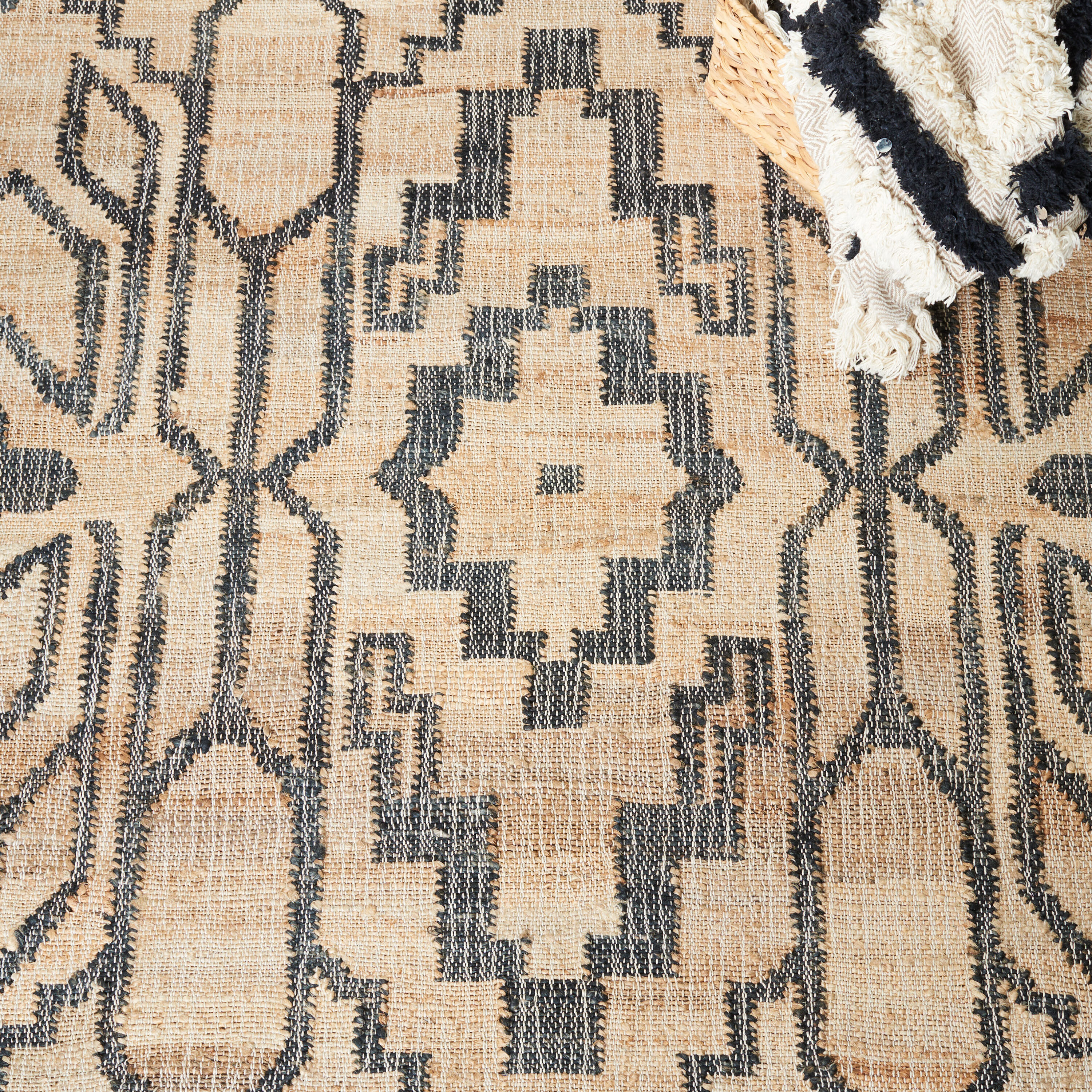 Safavieh NFB750B-5 rugs - View #5