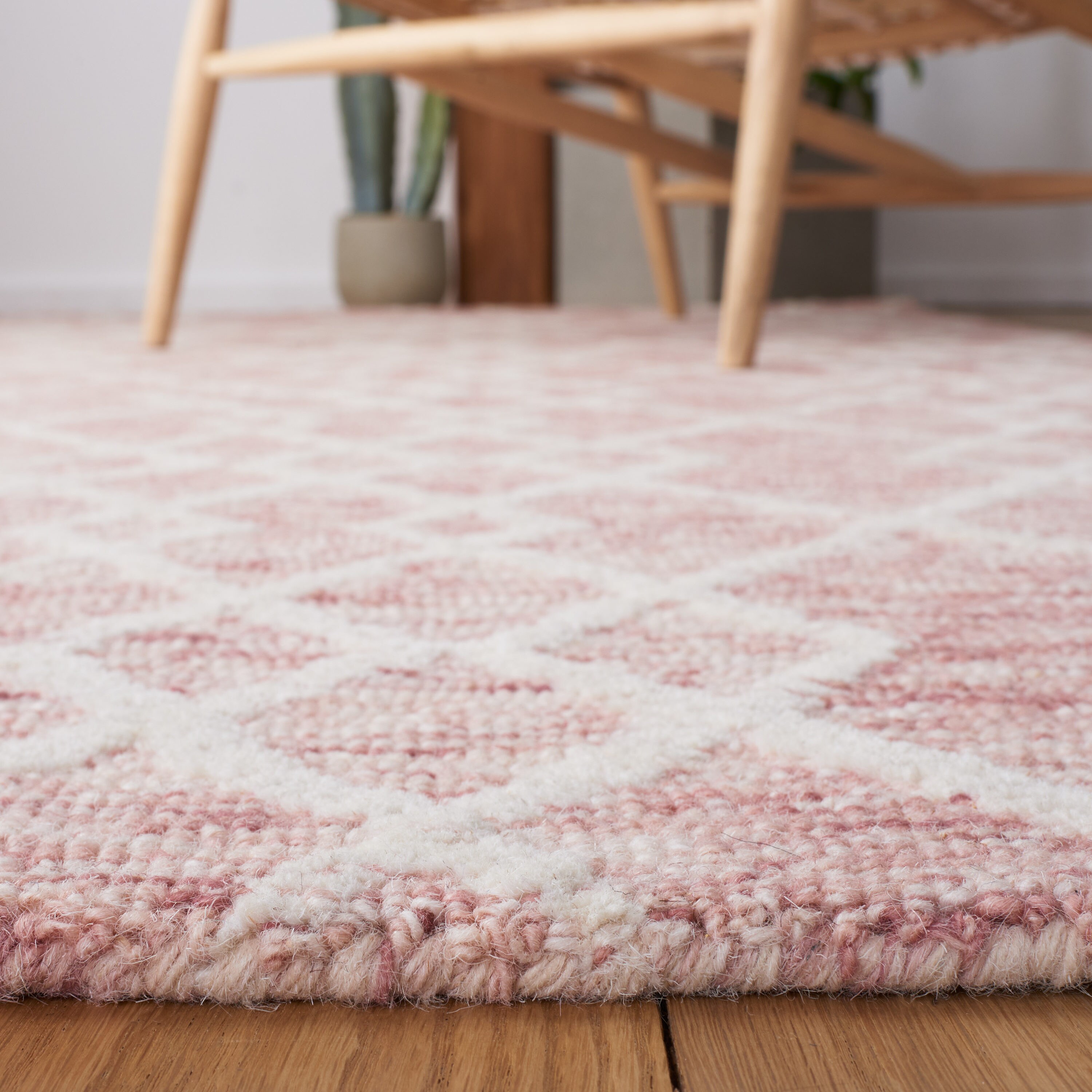 Safavieh MET994U-5 rugs - View #7