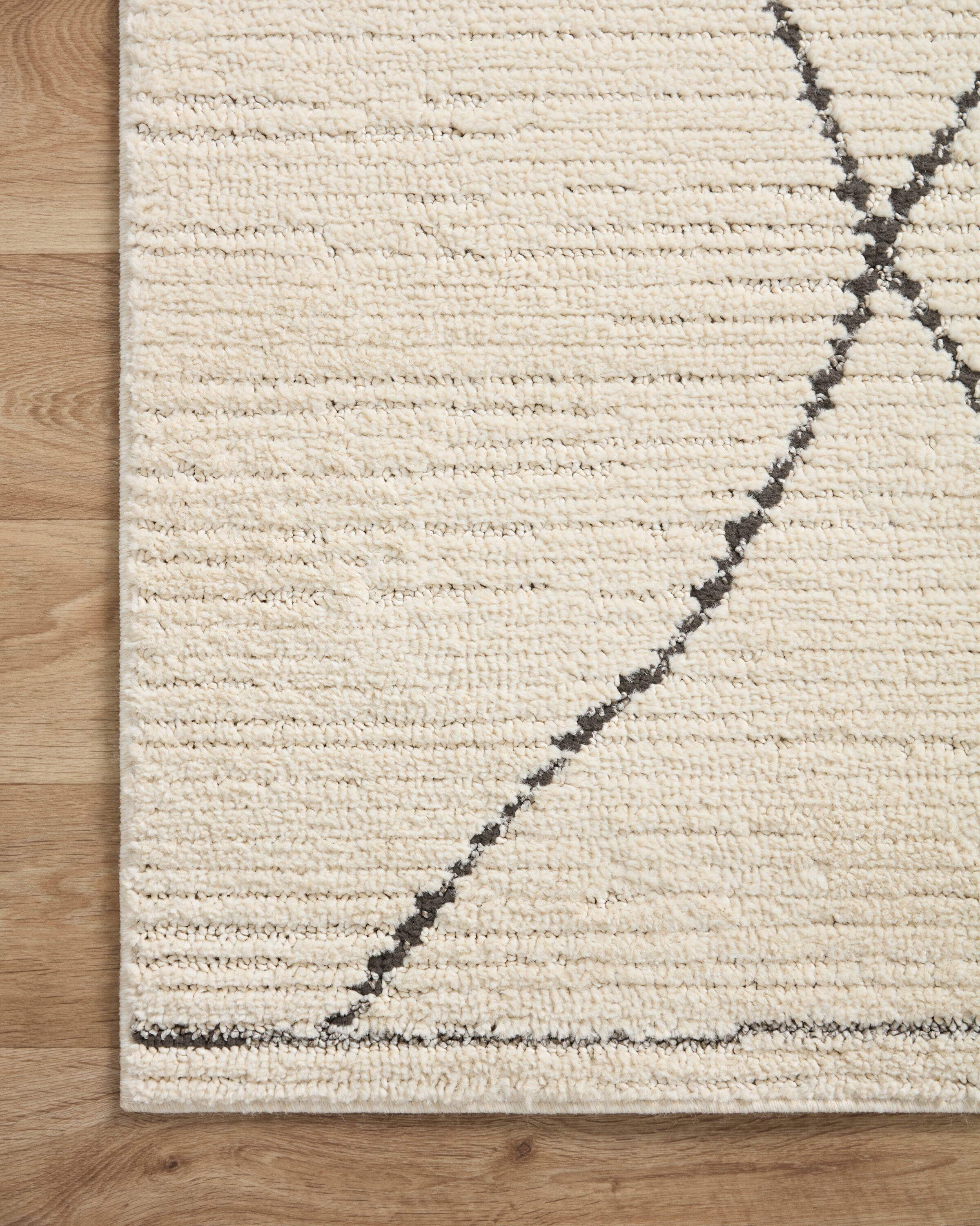 Loloi II Fabian Ivory / Charcoal 5'-3" x 7'-6" Area Rug