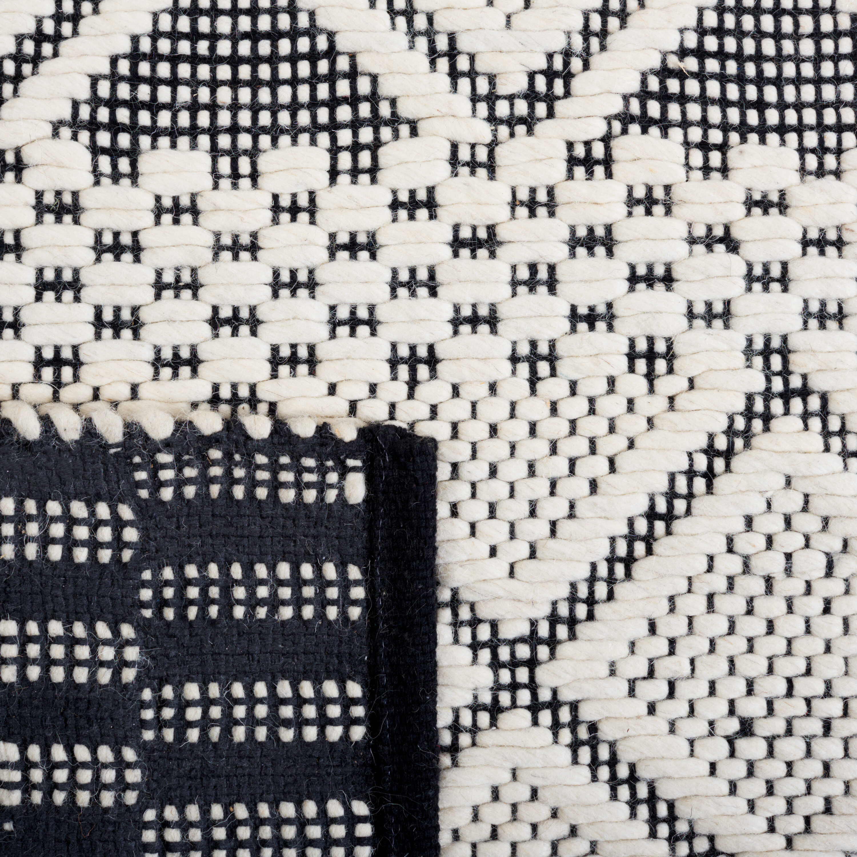 Safavieh NAT853A-5 rugs - View #3