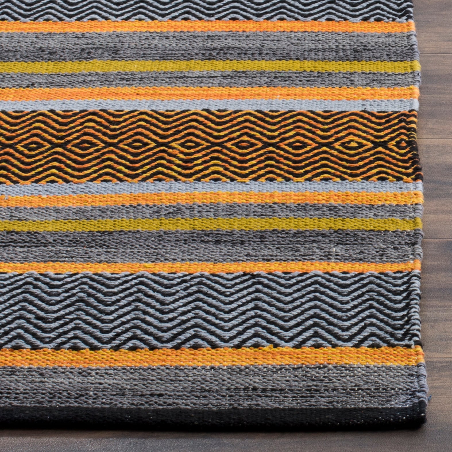 Safavieh MTK212A-5 rugs - View #3