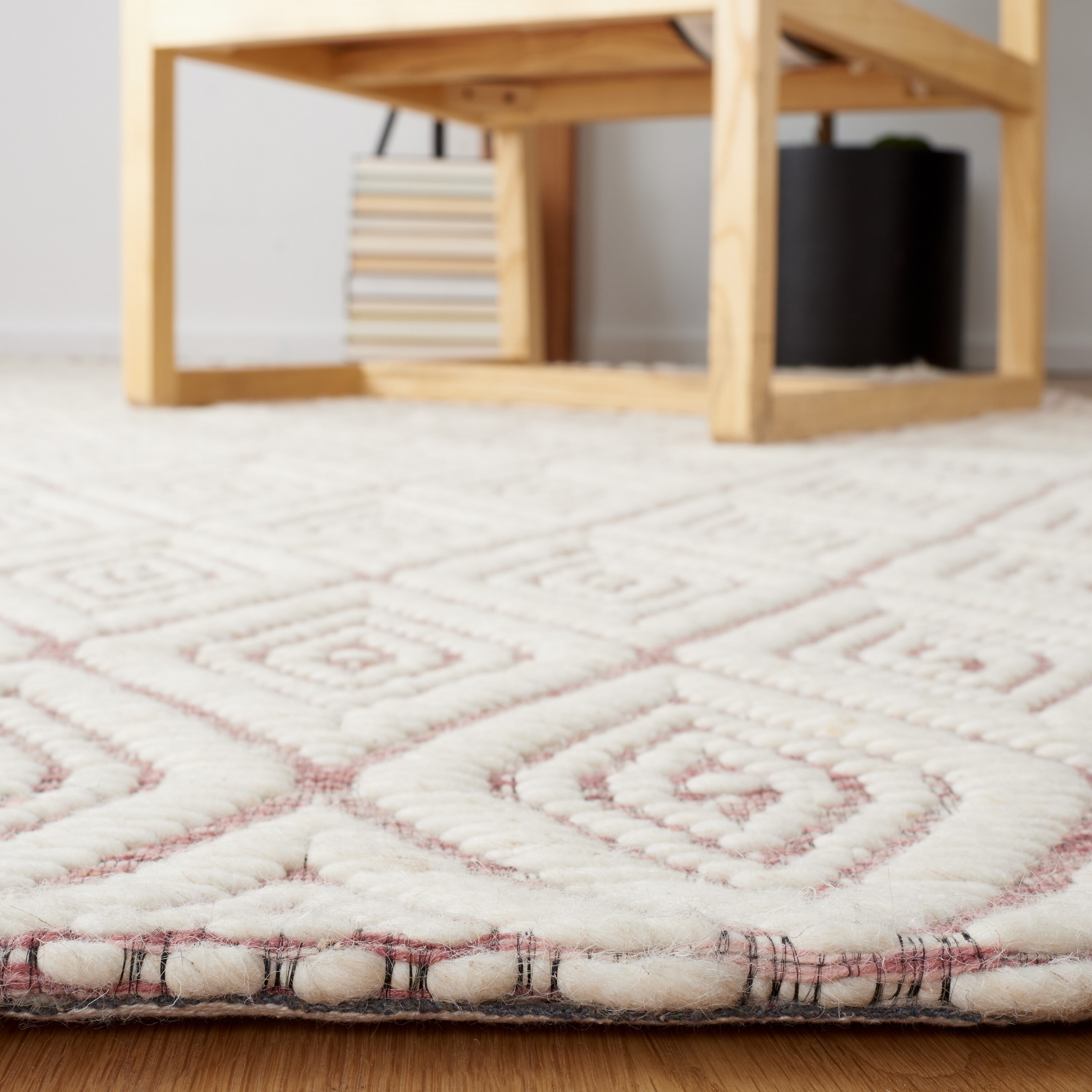 Safavieh MRB308U-8 rugs - View #4