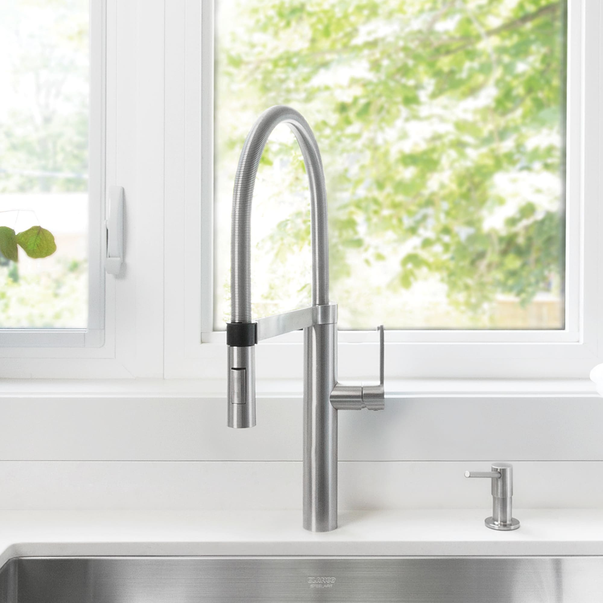 BLANCO Classic Steel Single Handle Pull-down Kitchen Faucet in the Kitchen  Faucets department at
