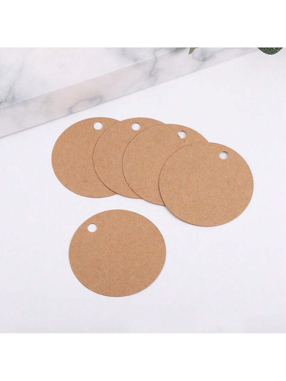 Qeetex 100 Pcs Round Gift Tags With String.Blank Paper Hang Tags For ...