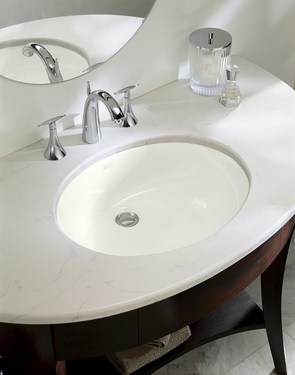 Oval Undermount buy Bathroom Sink (Biscuit)