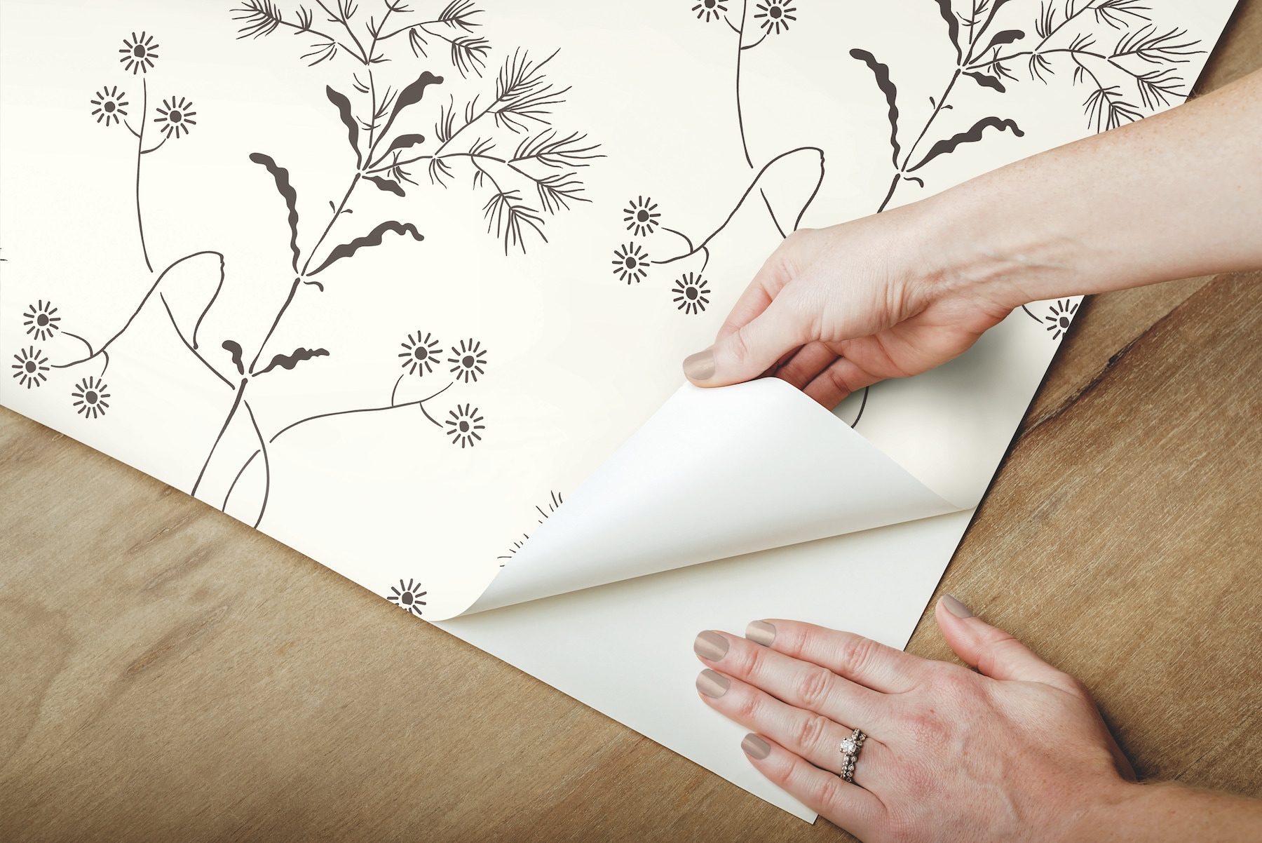 York Wallcoverings PSW1153RL 34.2-Sq. Feet Black On White Non-woven Floral Self-adhesive Peel and Stick Wallpaper