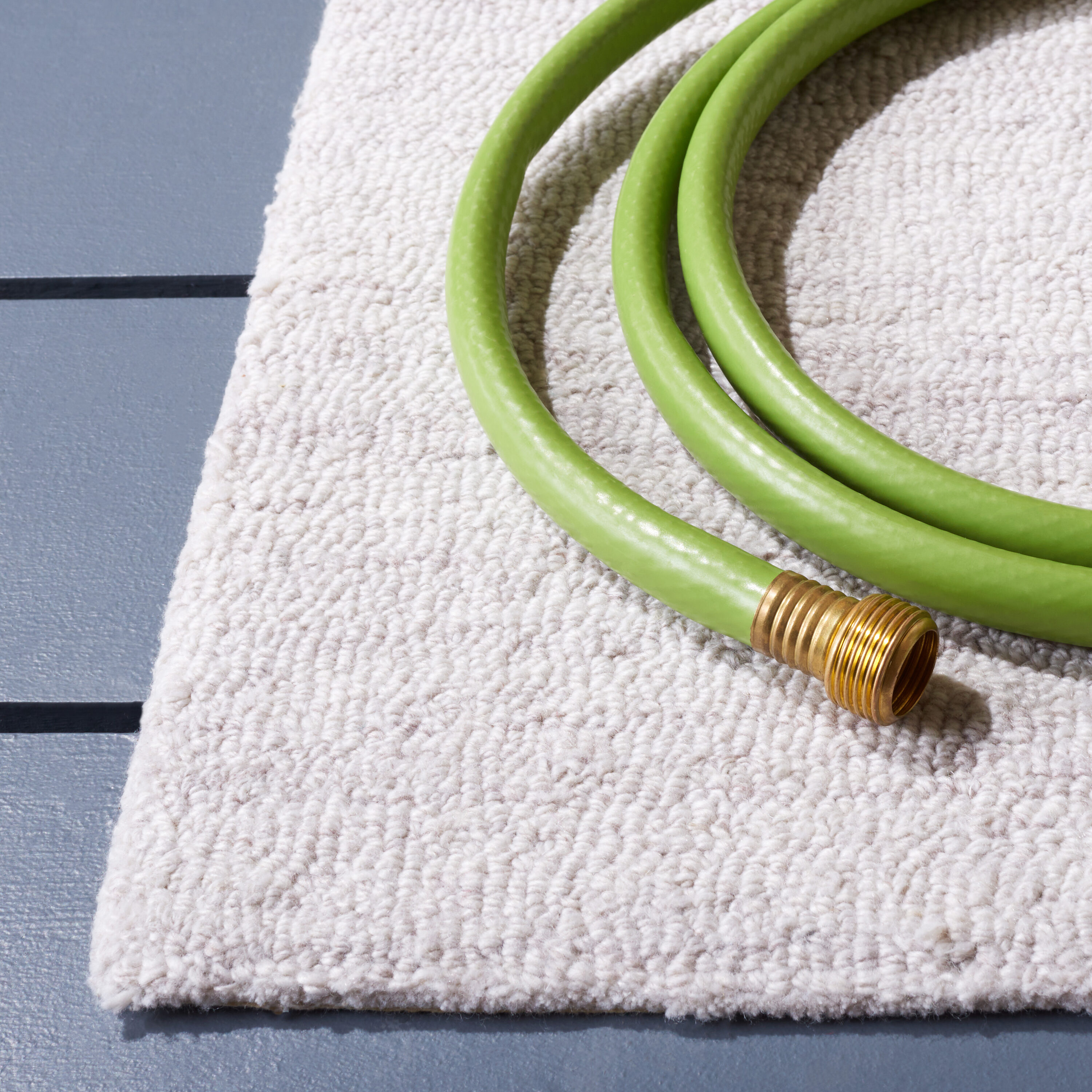 Safavieh OMP101B-6SQ rugs - View #3