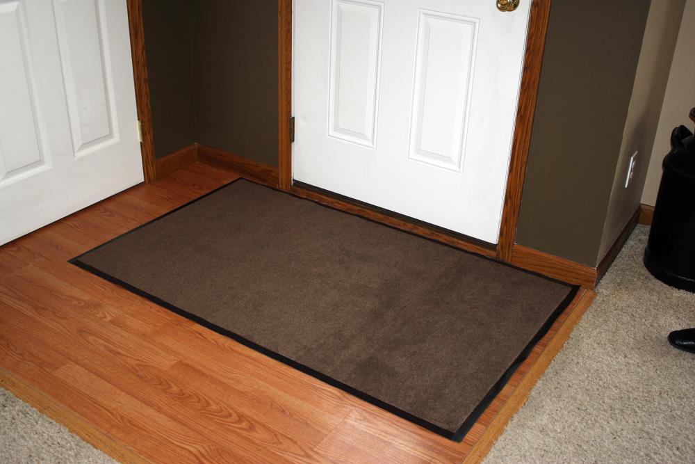 Charcoal 3 x 5 Durable Wipe-N-Walk Vinyl Backed Indoor Carpet Entrance Mat