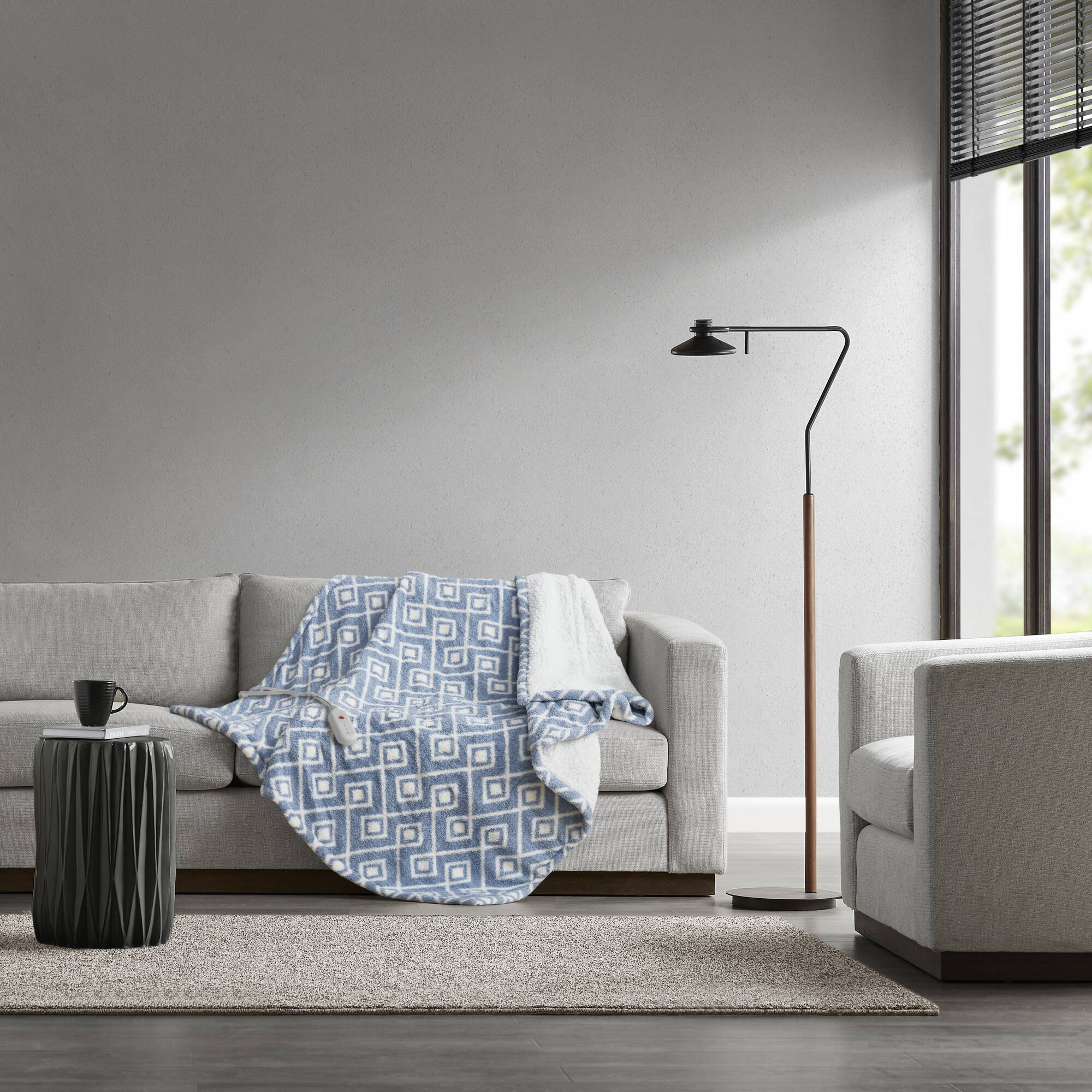 Sharper Image SI54-0070 Blankets-And-Throws - View #2