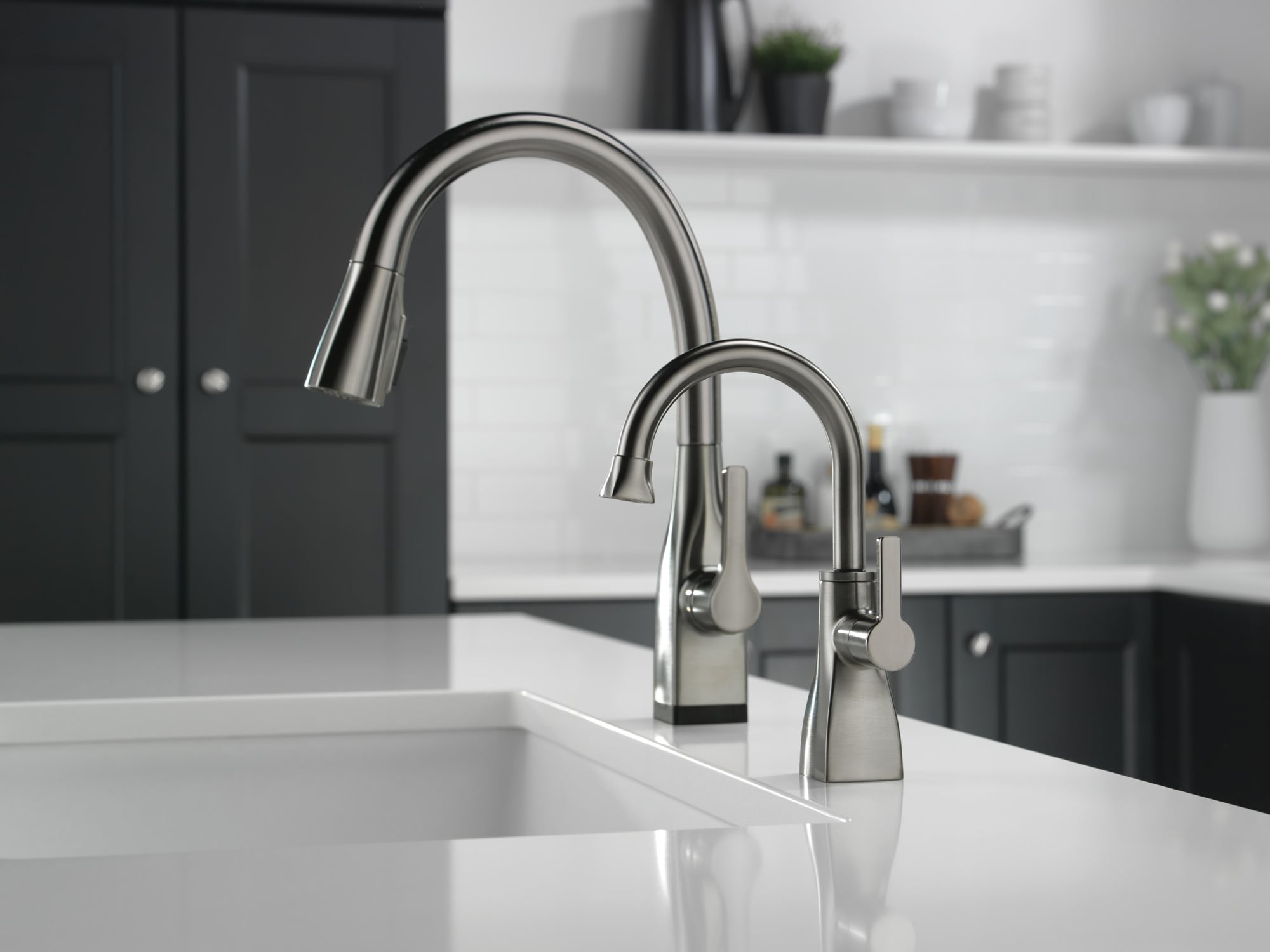 Delta 1940-KS-DST Hot-Water-Dispensers - View #4